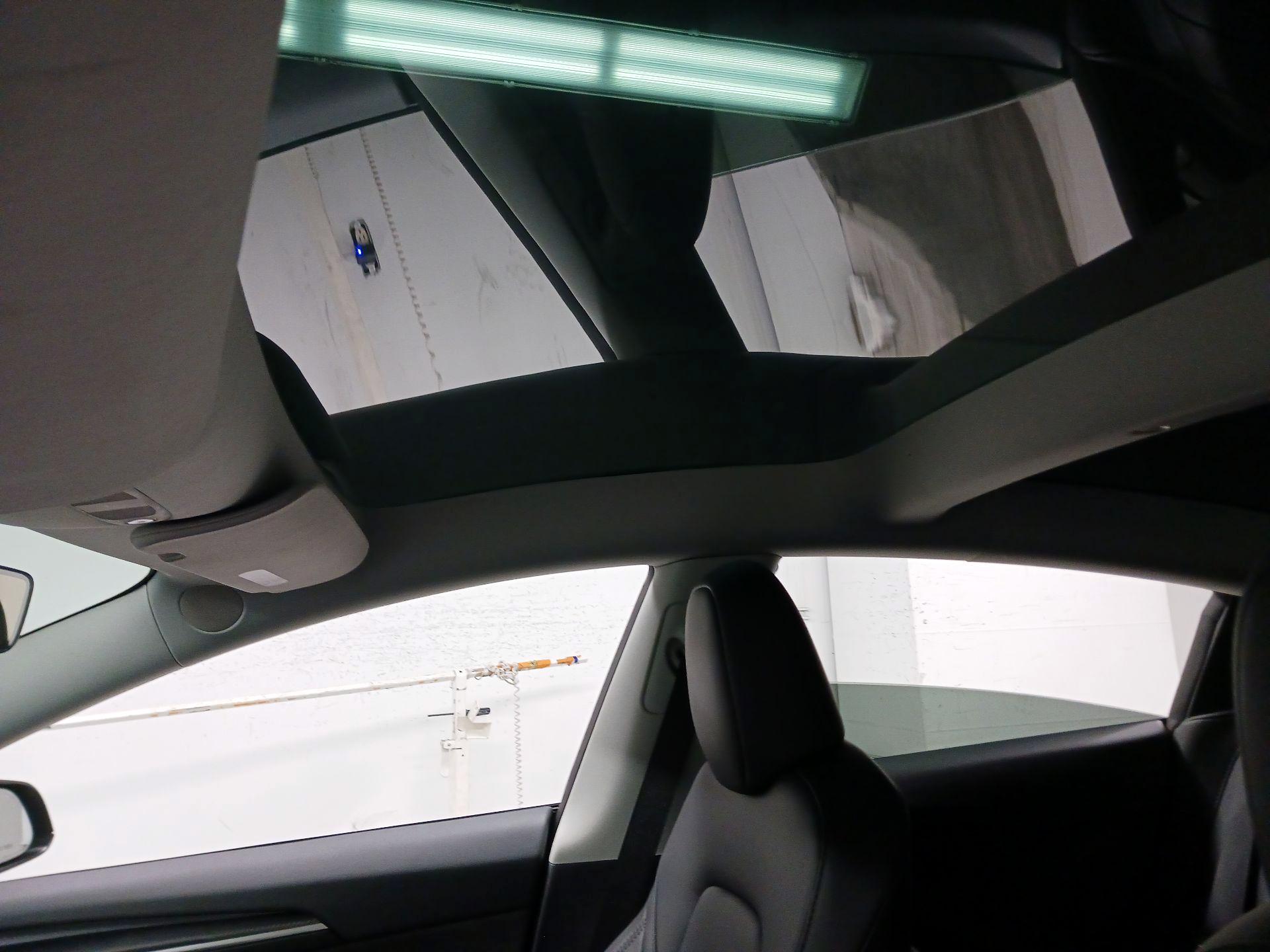 Thumbnail: 2023 Tesla Model 3 - 18