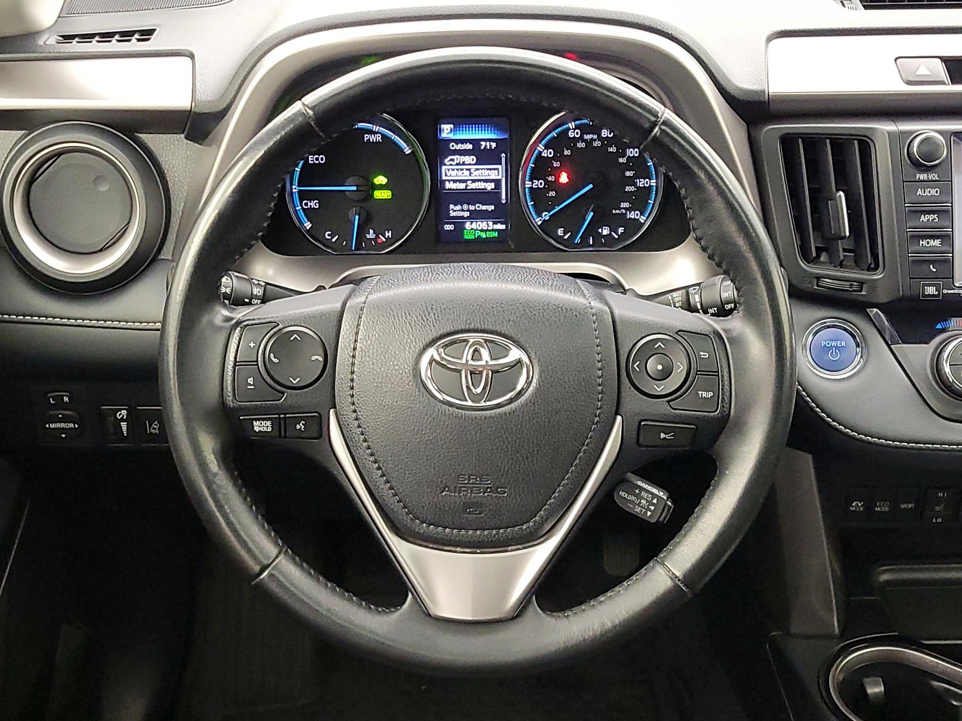 Thumbnail: 2018 Toyota RAV4 - 10