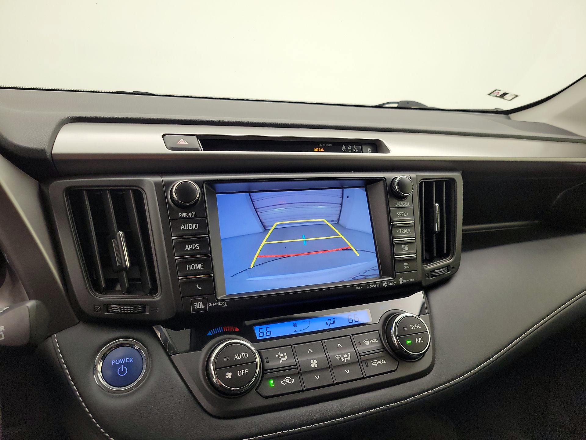 Thumbnail: 2018 Toyota RAV4 - 15