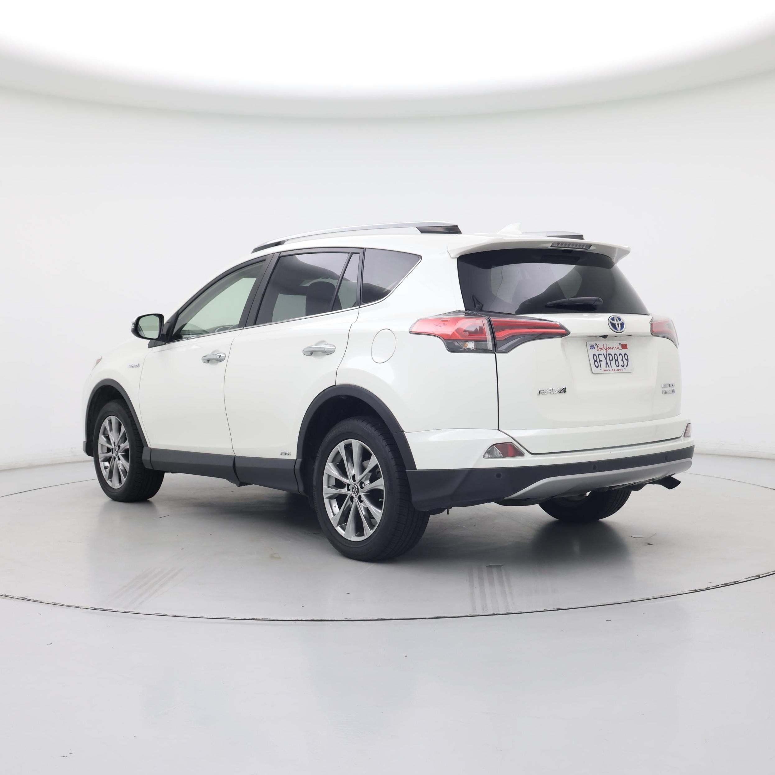 Thumbnail: 2018 Toyota RAV4 - 2