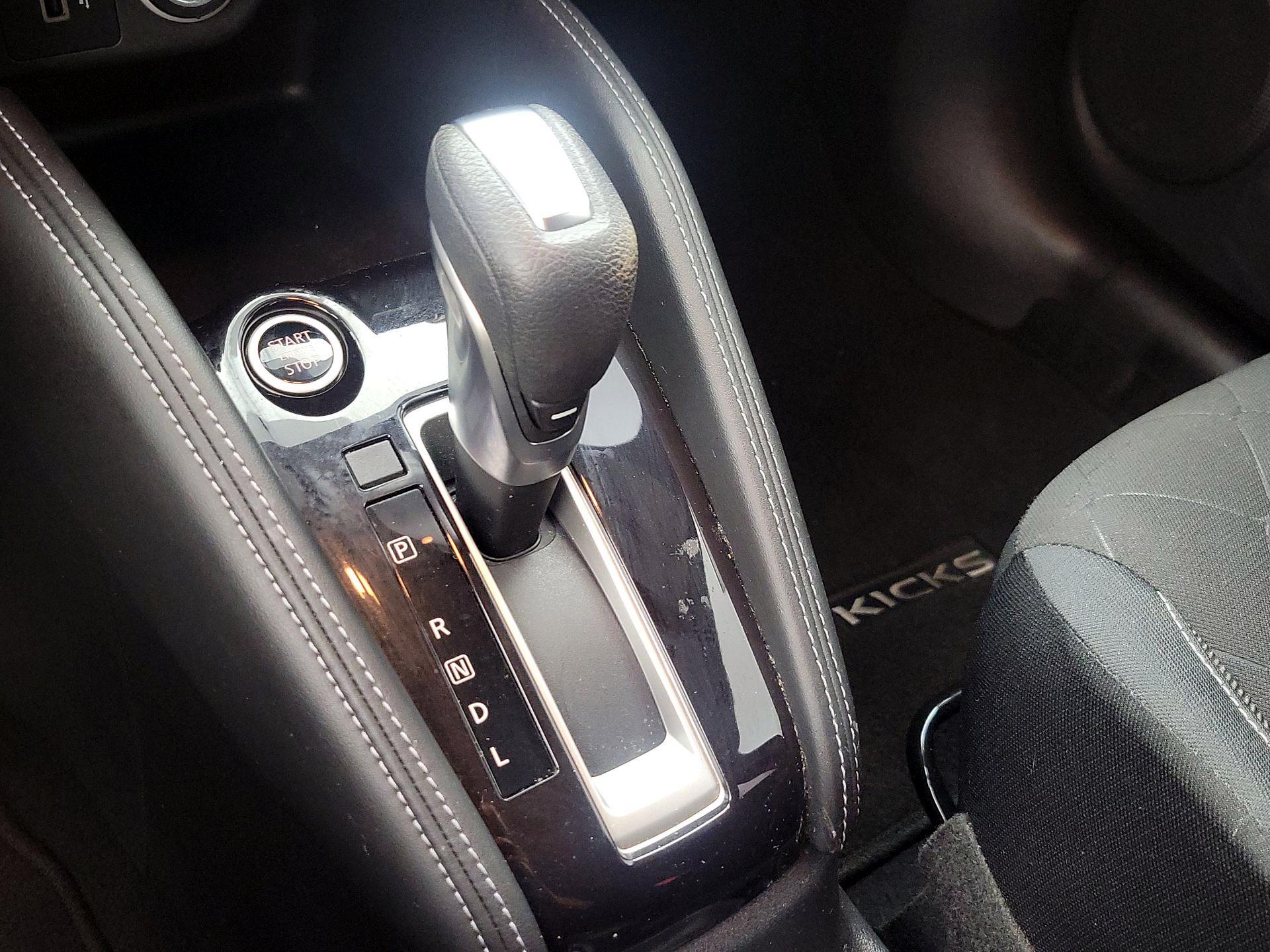Thumbnail: 2019 Nissan Kicks - 17