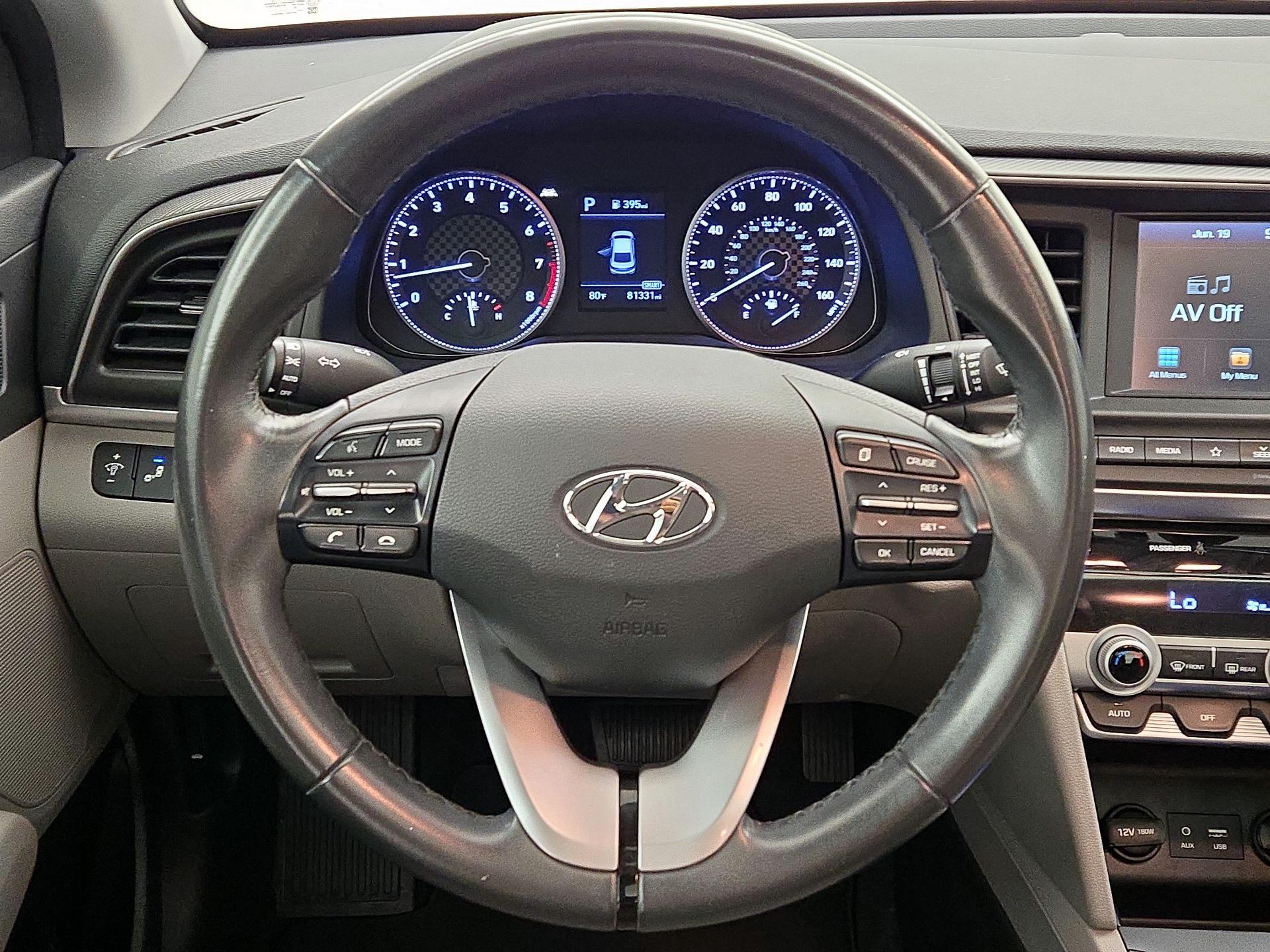 Thumbnail: 2019 Hyundai Elantra - 10