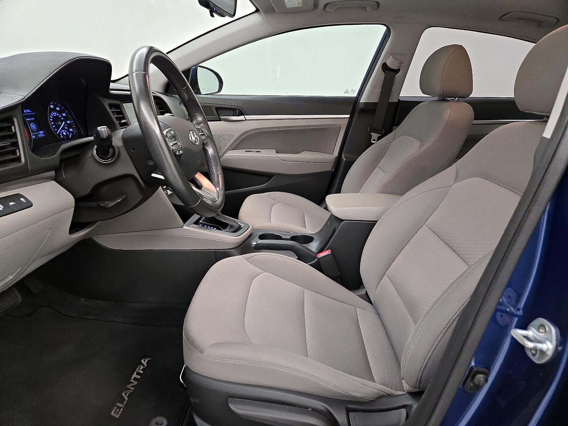 Thumbnail: 2019 Hyundai Elantra - 11