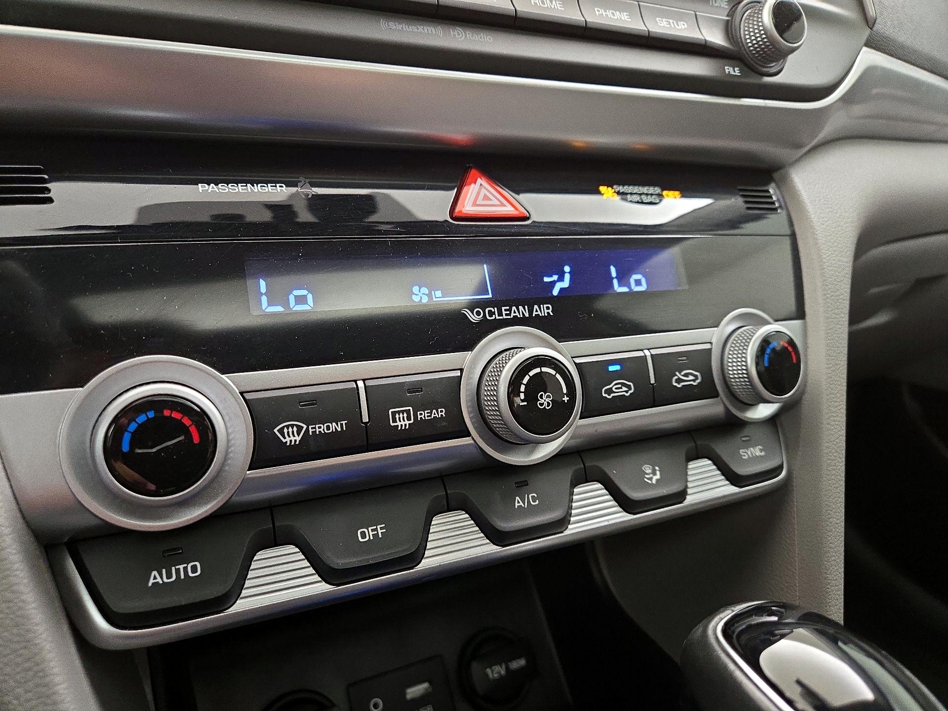 Thumbnail: 2019 Hyundai Elantra - 16