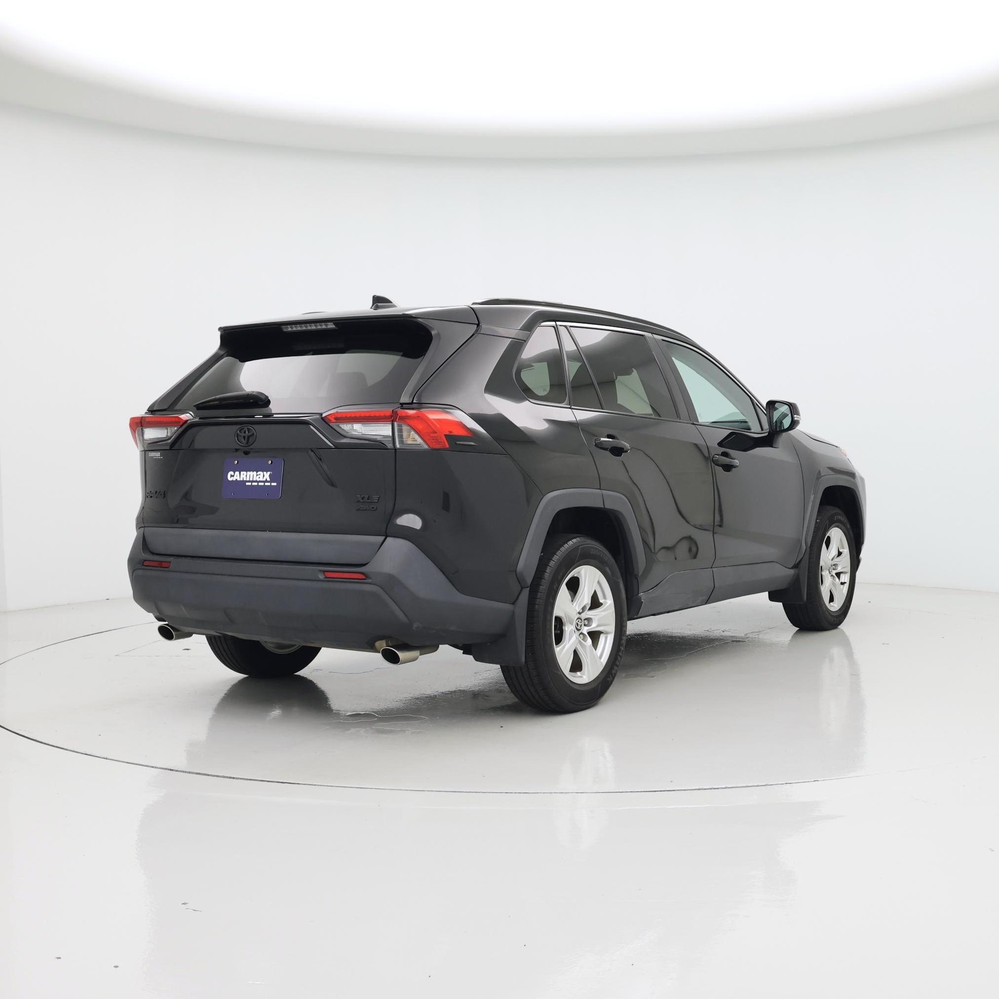 Thumbnail: 2021 Toyota RAV4 - 8
