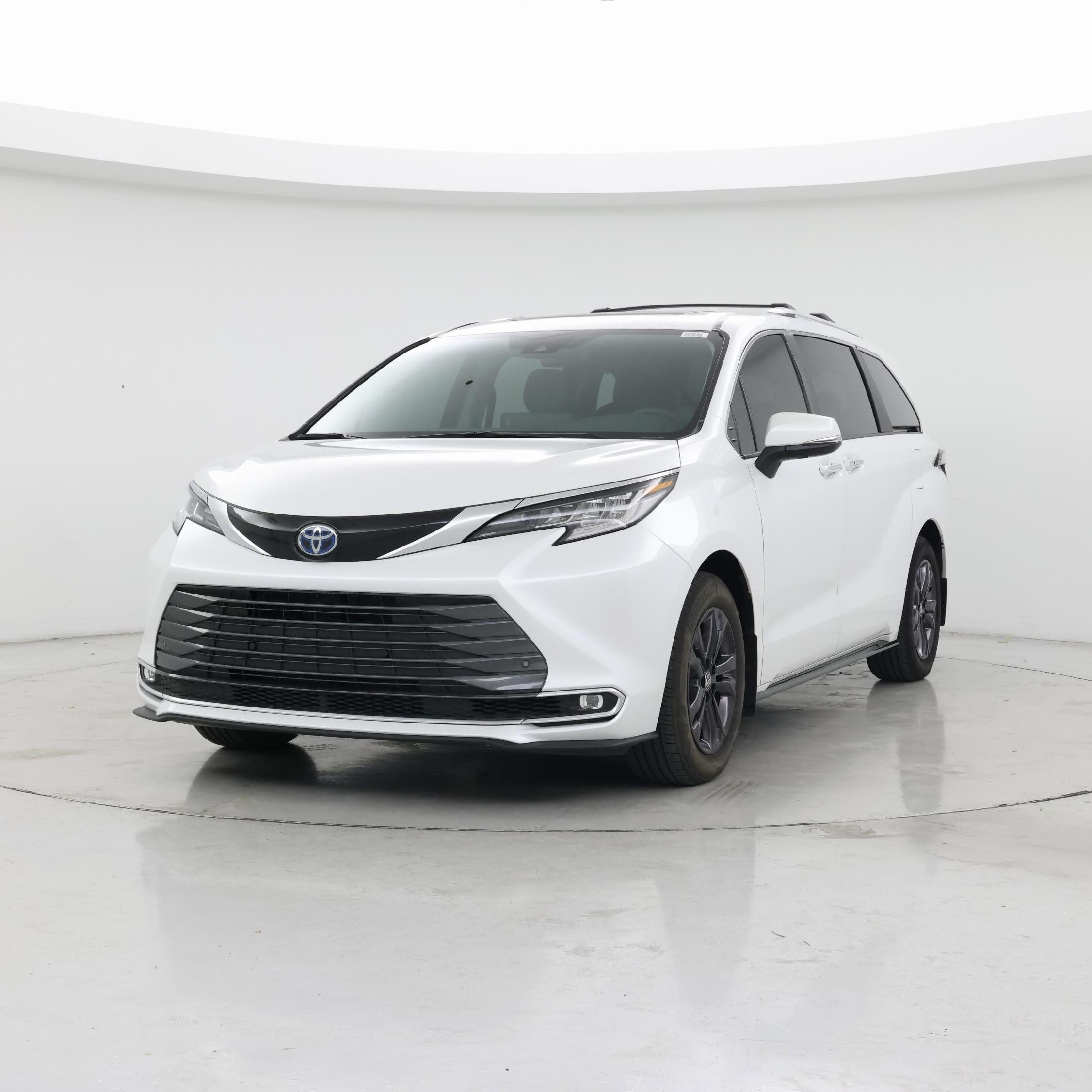 Thumbnail: 2024 Toyota Sienna - 4