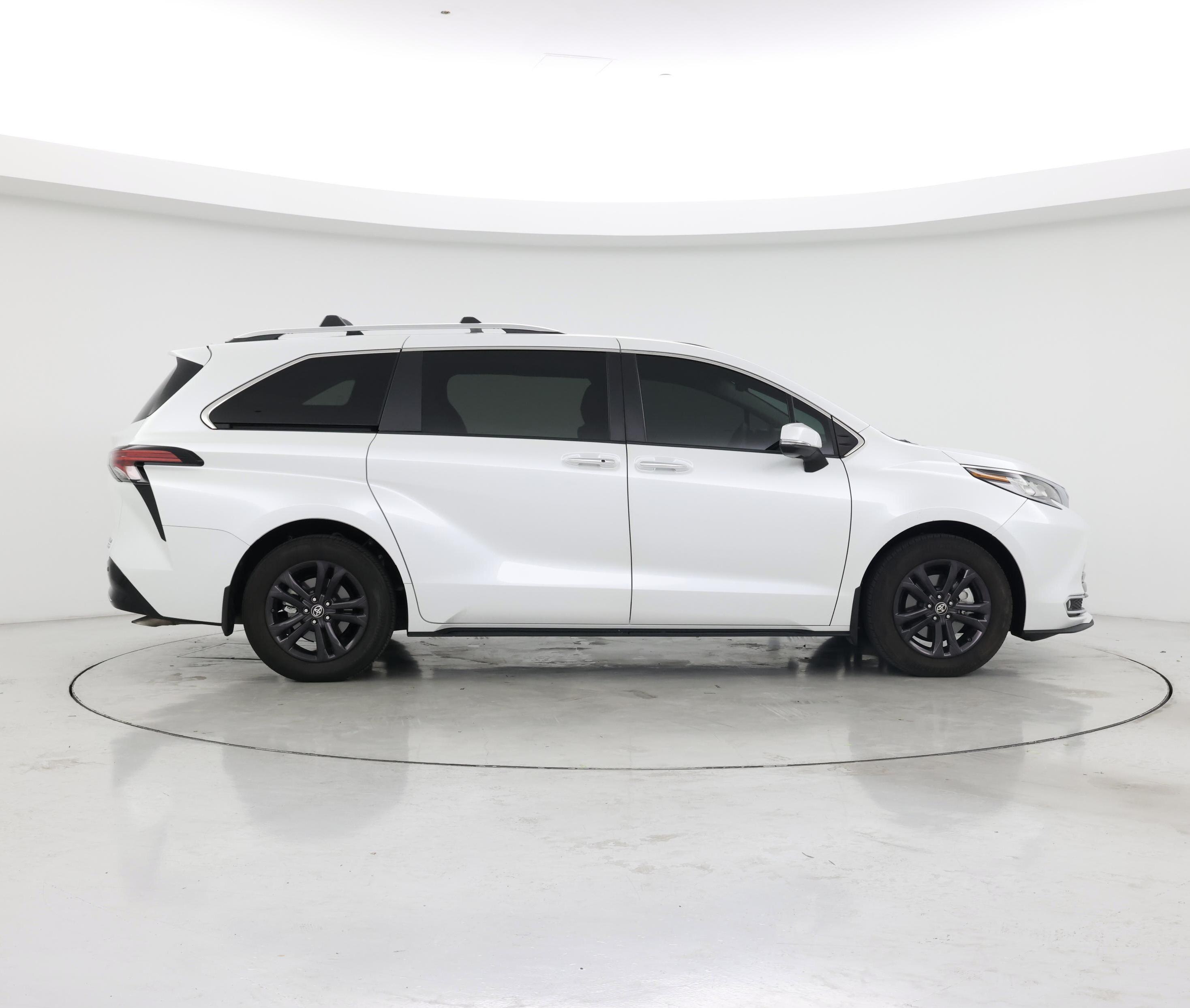 Thumbnail: 2024 Toyota Sienna - 7
