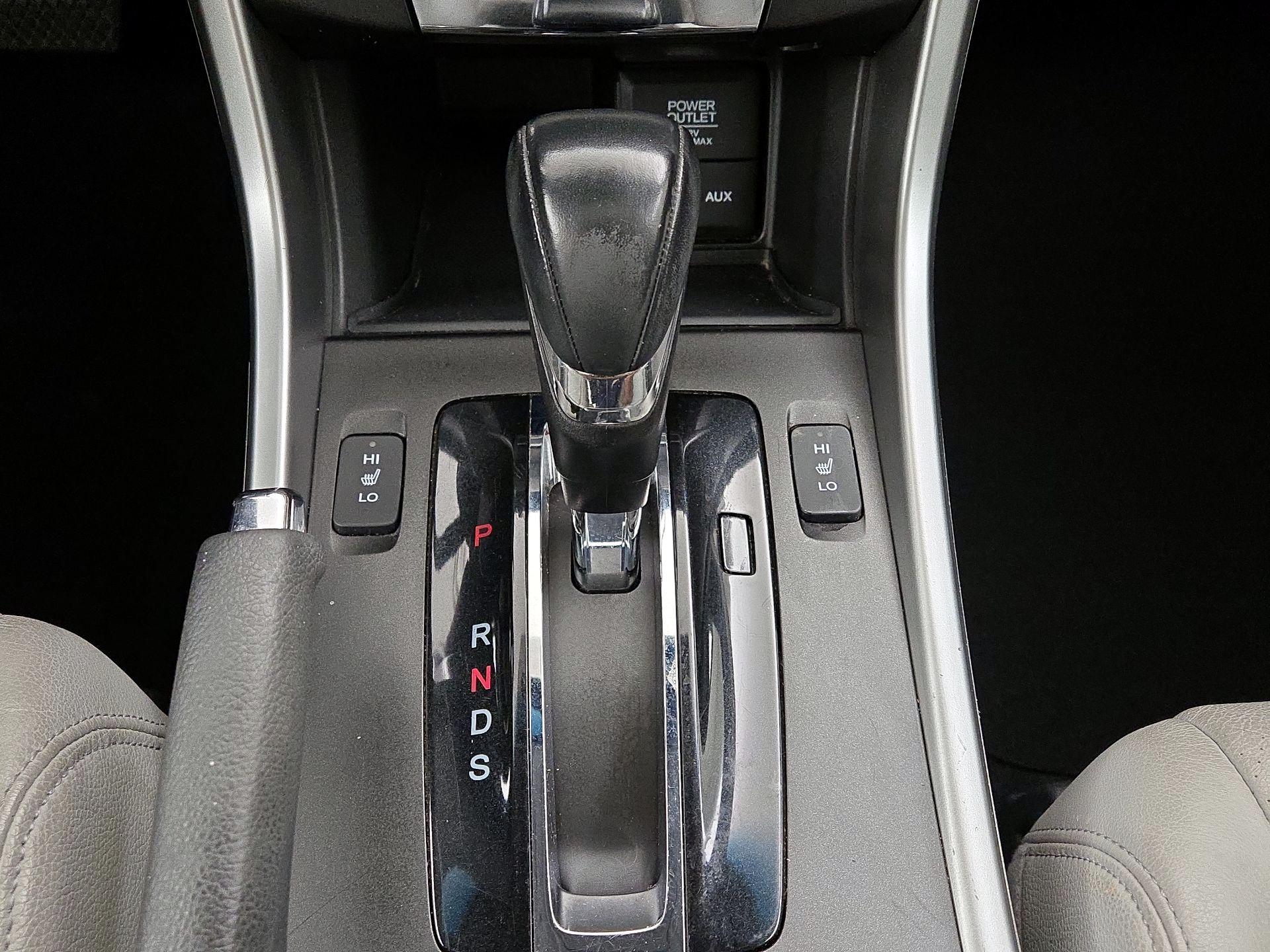 Thumbnail: 2015 Honda Accord - 17