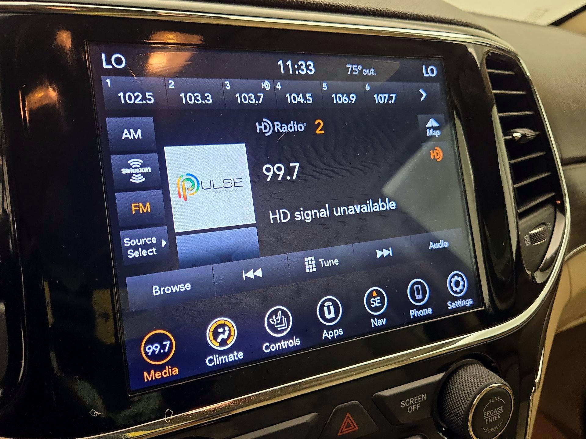 Thumbnail: 2020 Jeep Grand Cherokee - 16