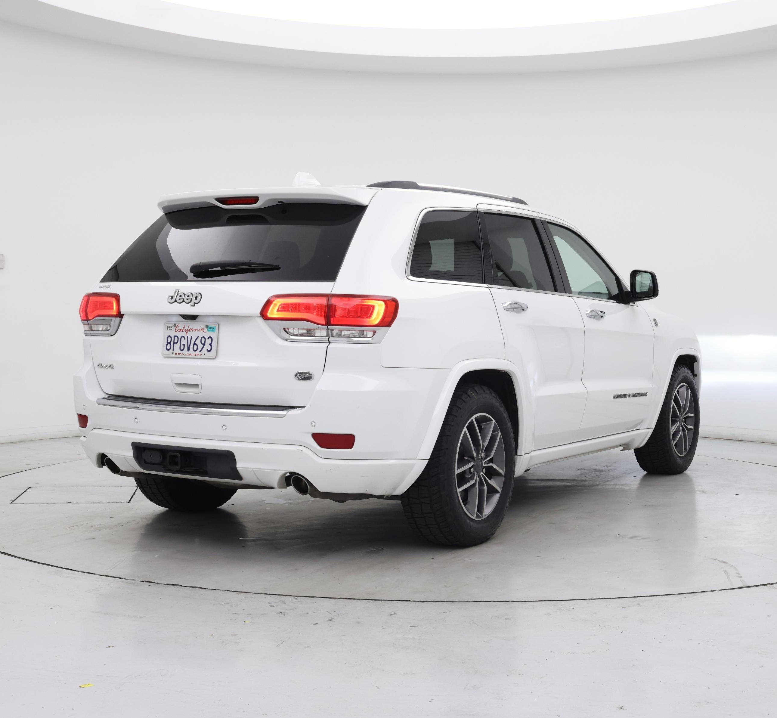 Thumbnail: 2020 Jeep Grand Cherokee - 8