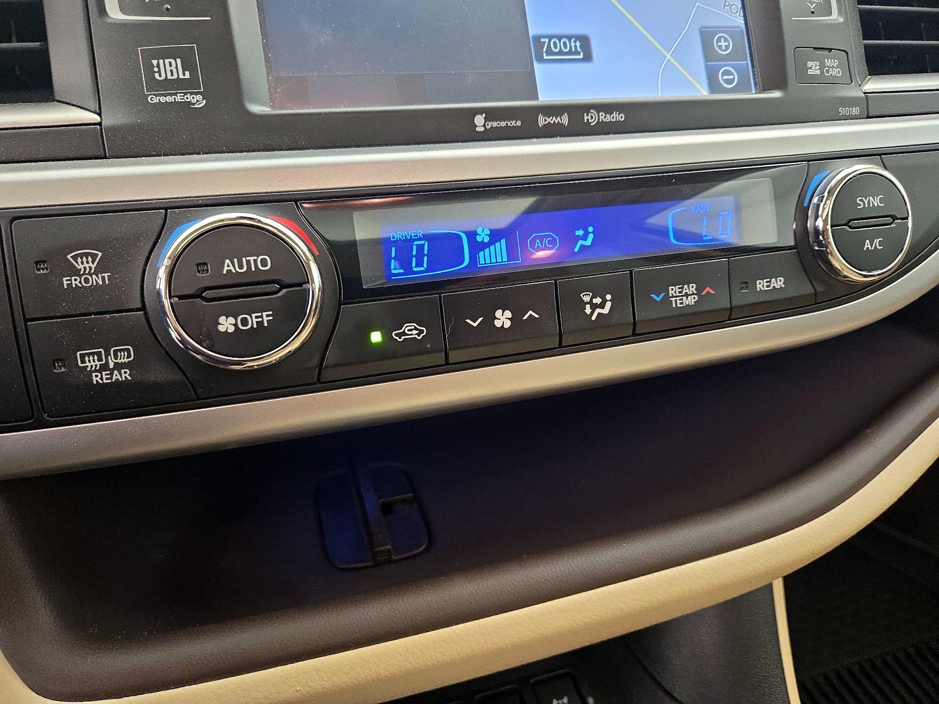 Thumbnail: 2017 Toyota Highlander - 17