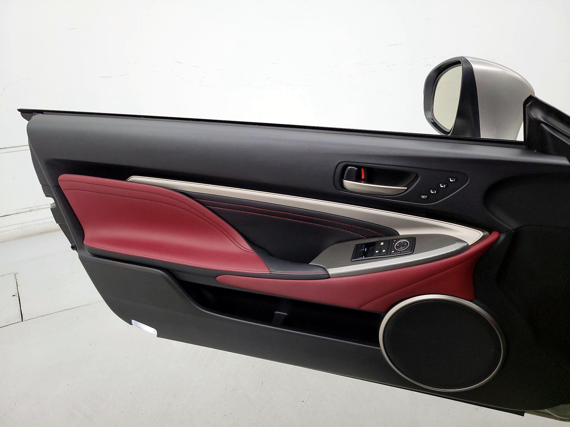 Thumbnail: 2016 Lexus RC - 12