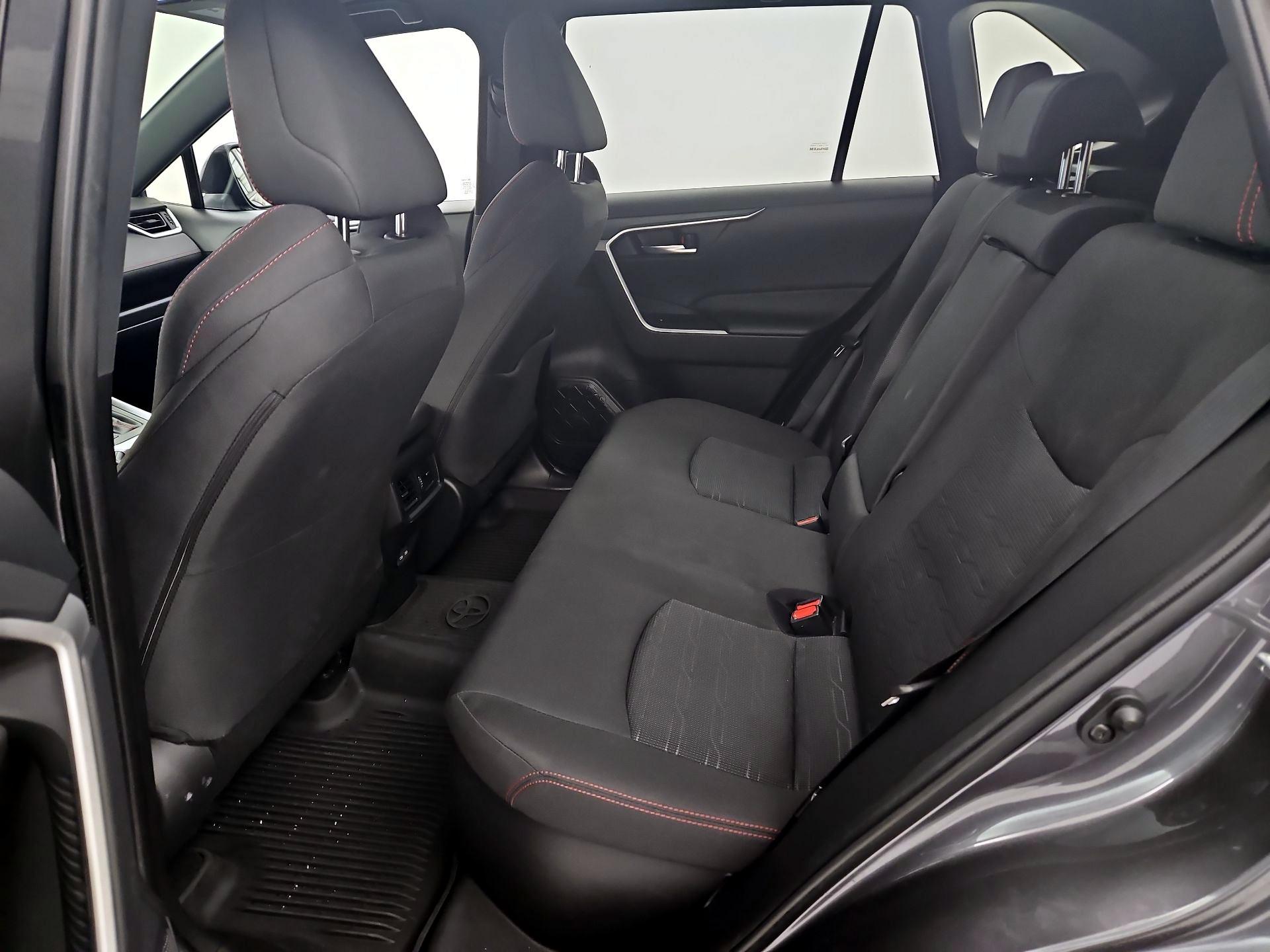 Thumbnail: 2024 Toyota RAV4 - 20