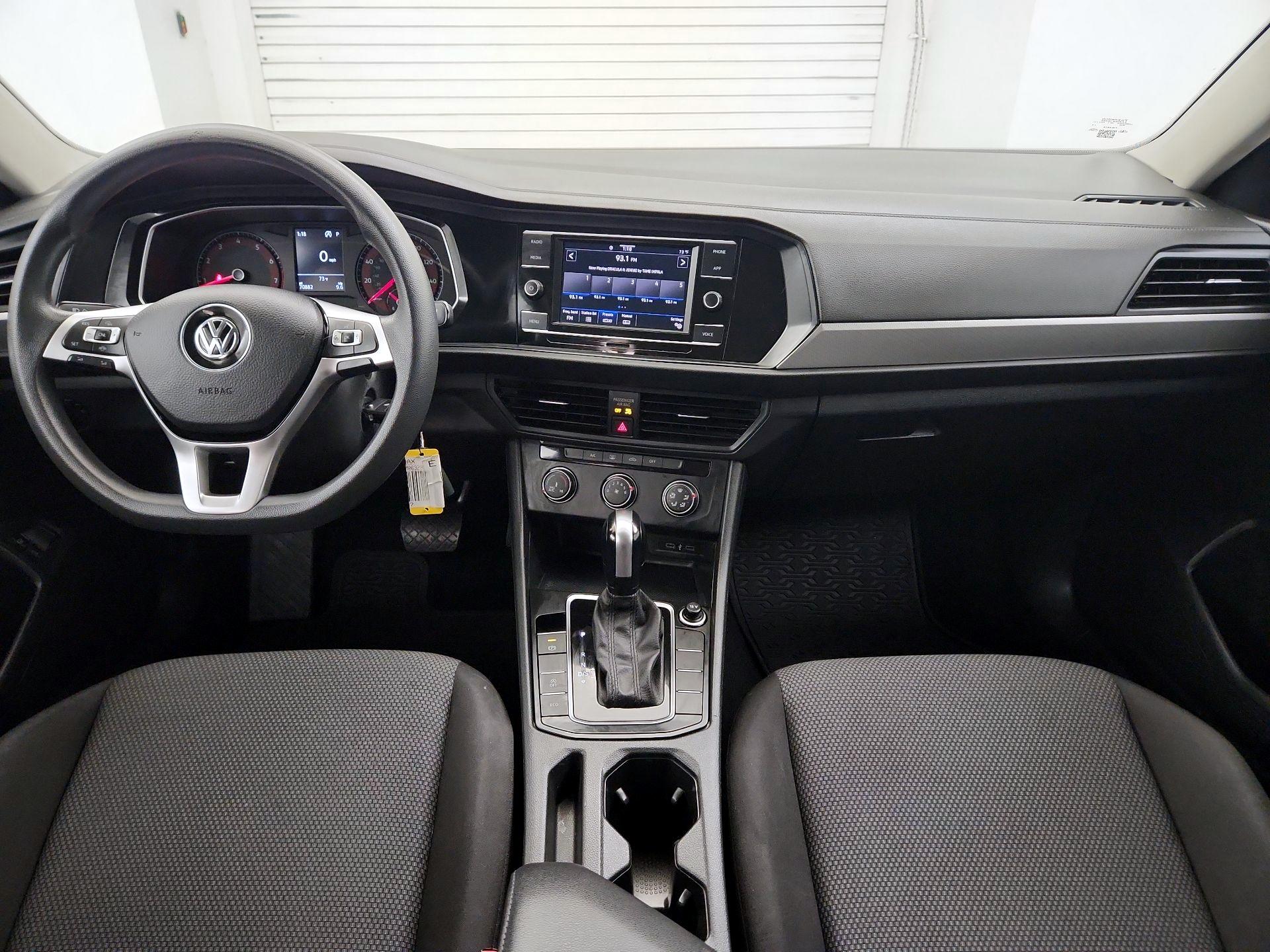Thumbnail: 2021 Volkswagen Jetta - 9