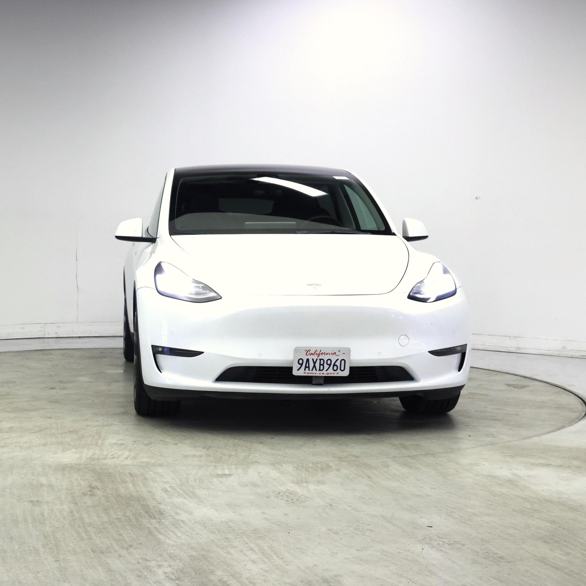 Thumbnail: 2022 Tesla Model Y - 5