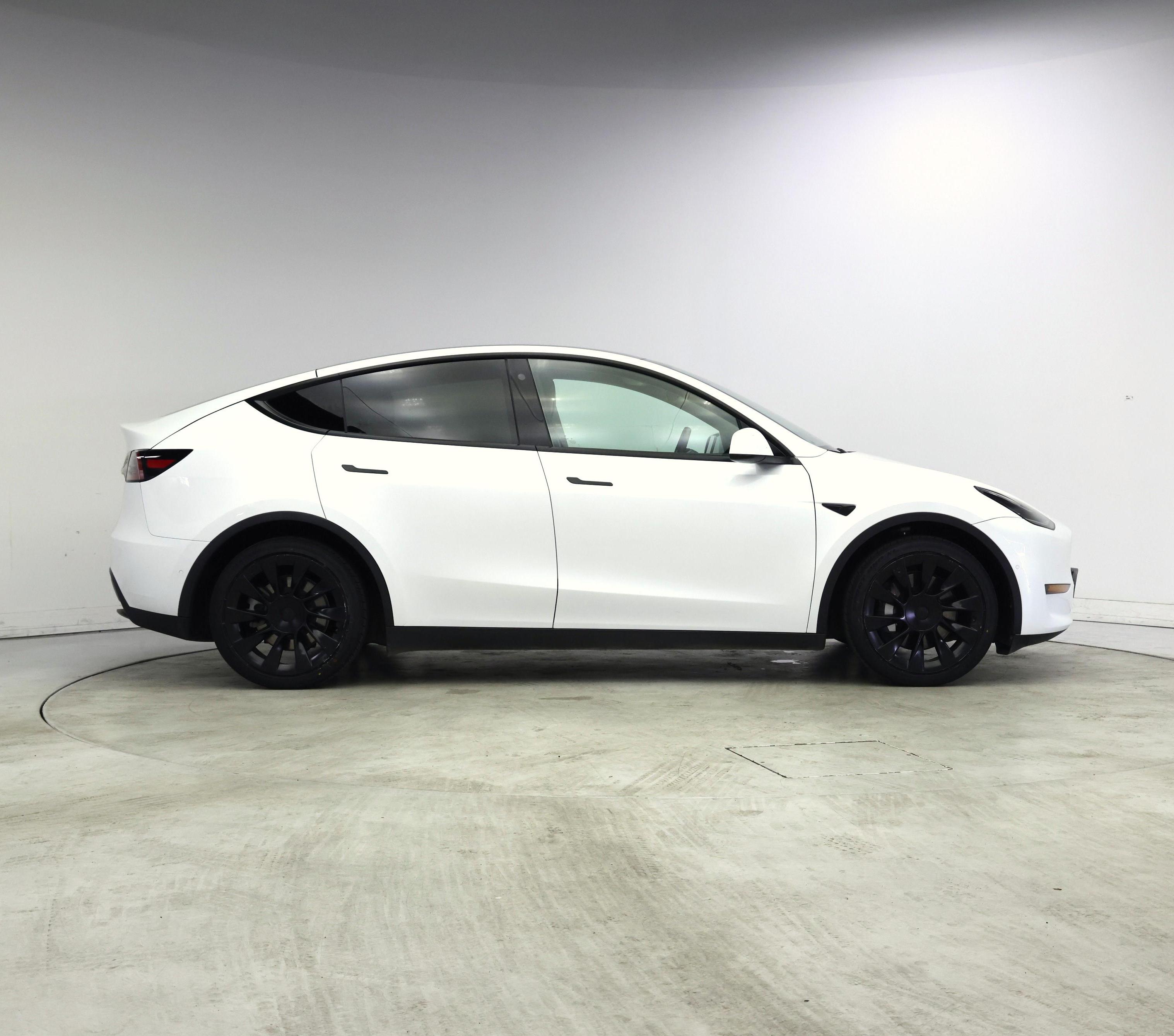 Thumbnail: 2022 Tesla Model Y - 7