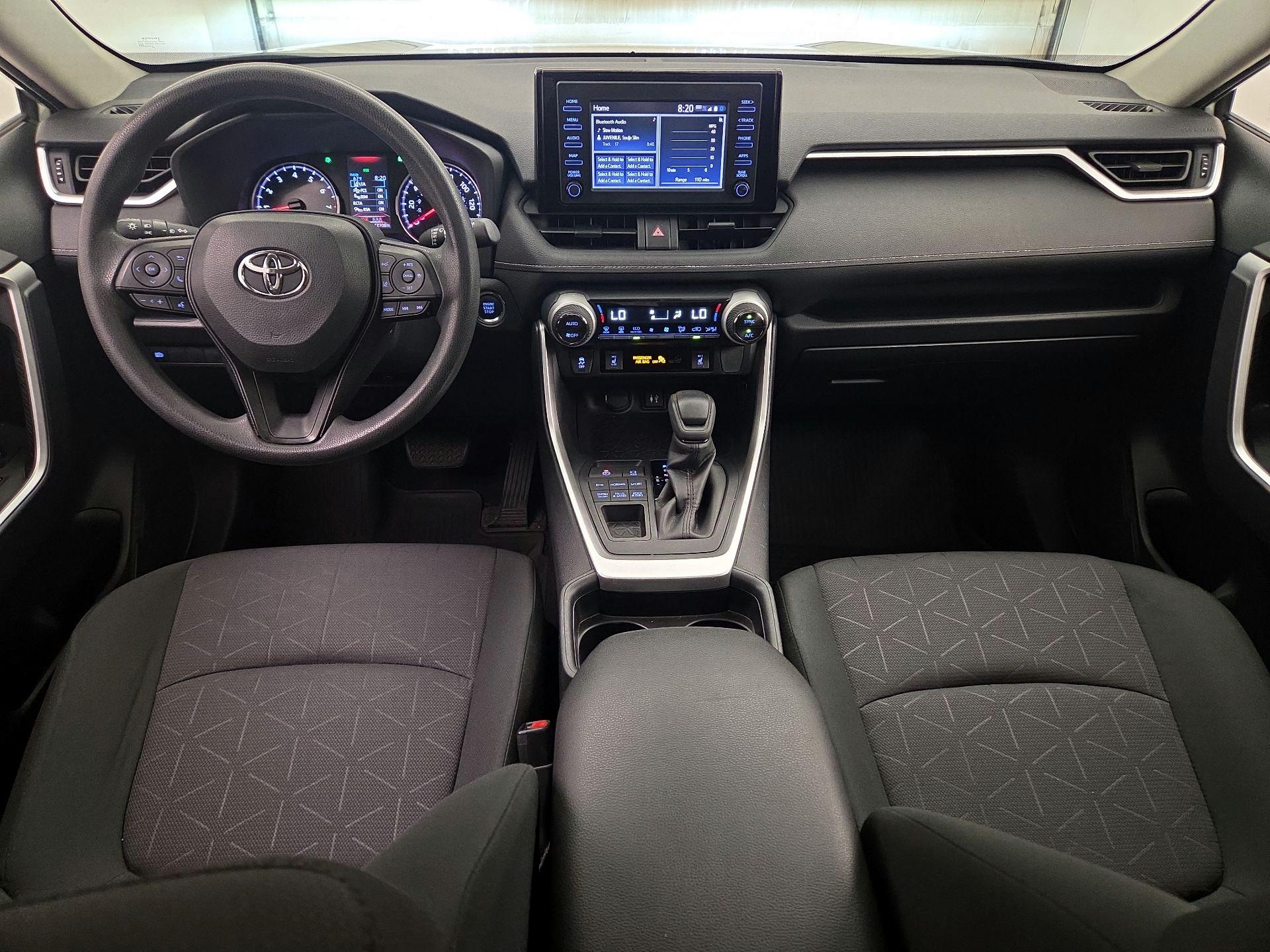 Thumbnail: 2019 Toyota RAV4 - 9
