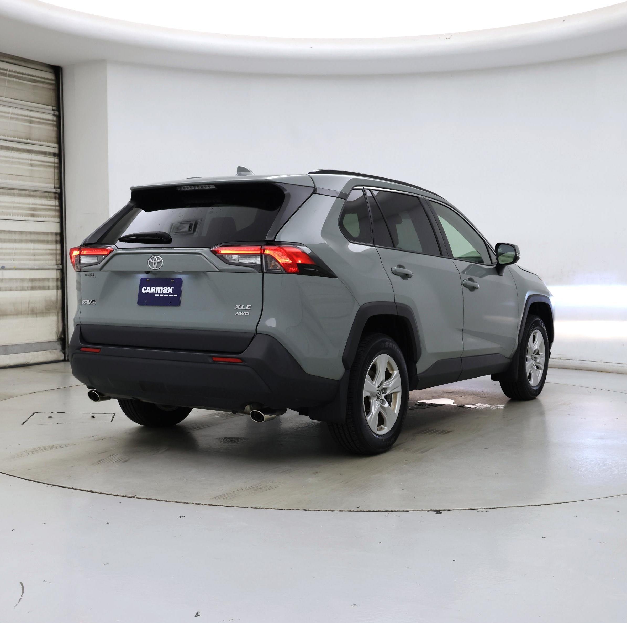 Thumbnail: 2019 Toyota RAV4 - 8