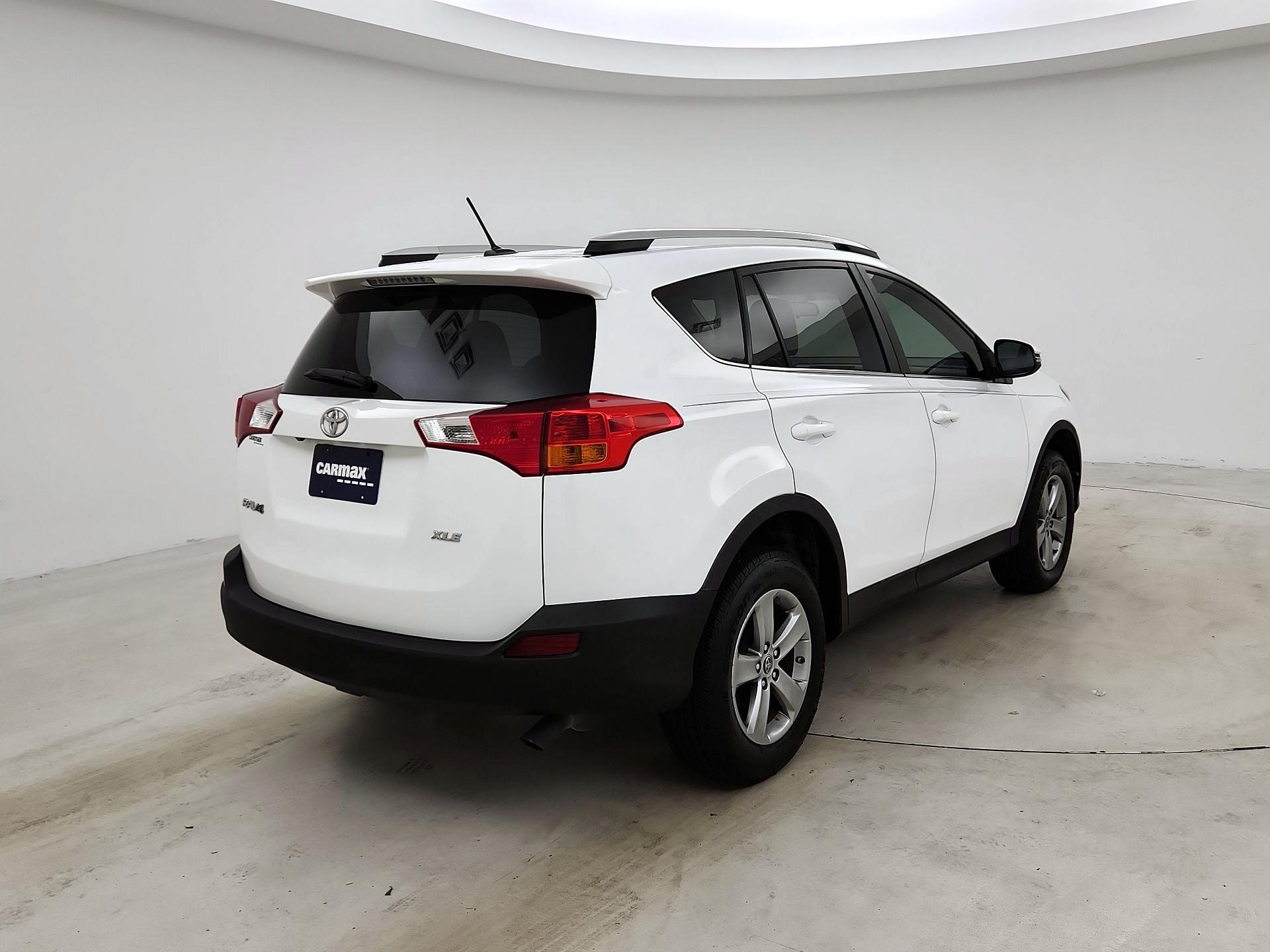 Thumbnail: 2015 Toyota RAV4 - 5