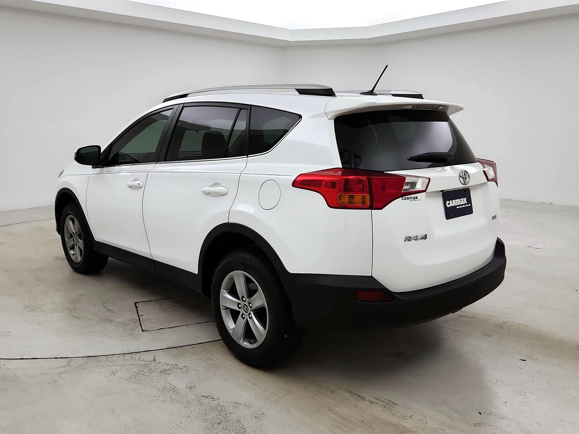 Thumbnail: 2015 Toyota RAV4 - 7