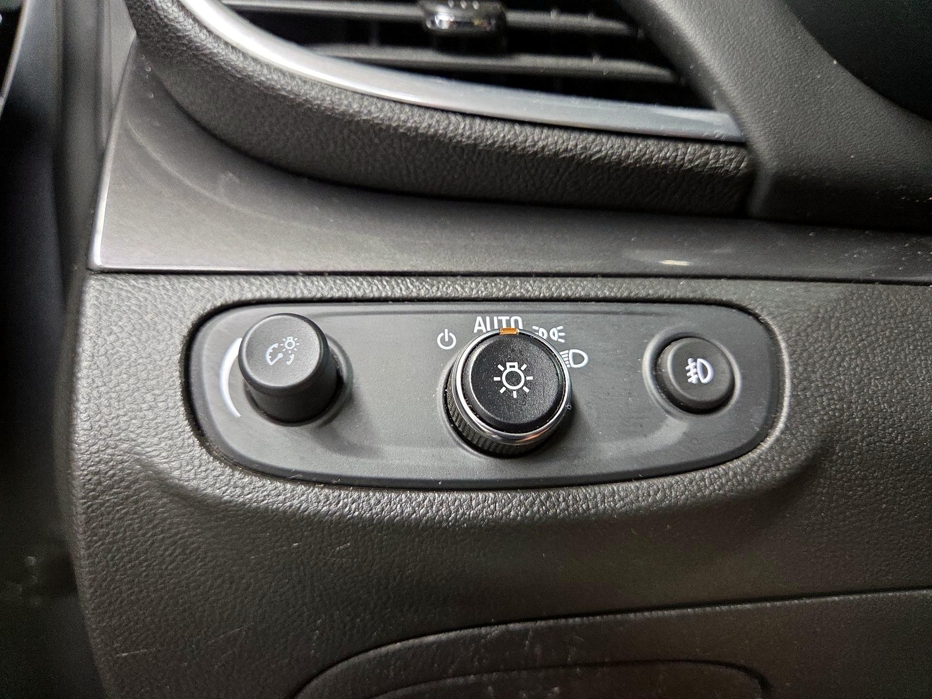 Thumbnail: 2020 Buick Encore - 13