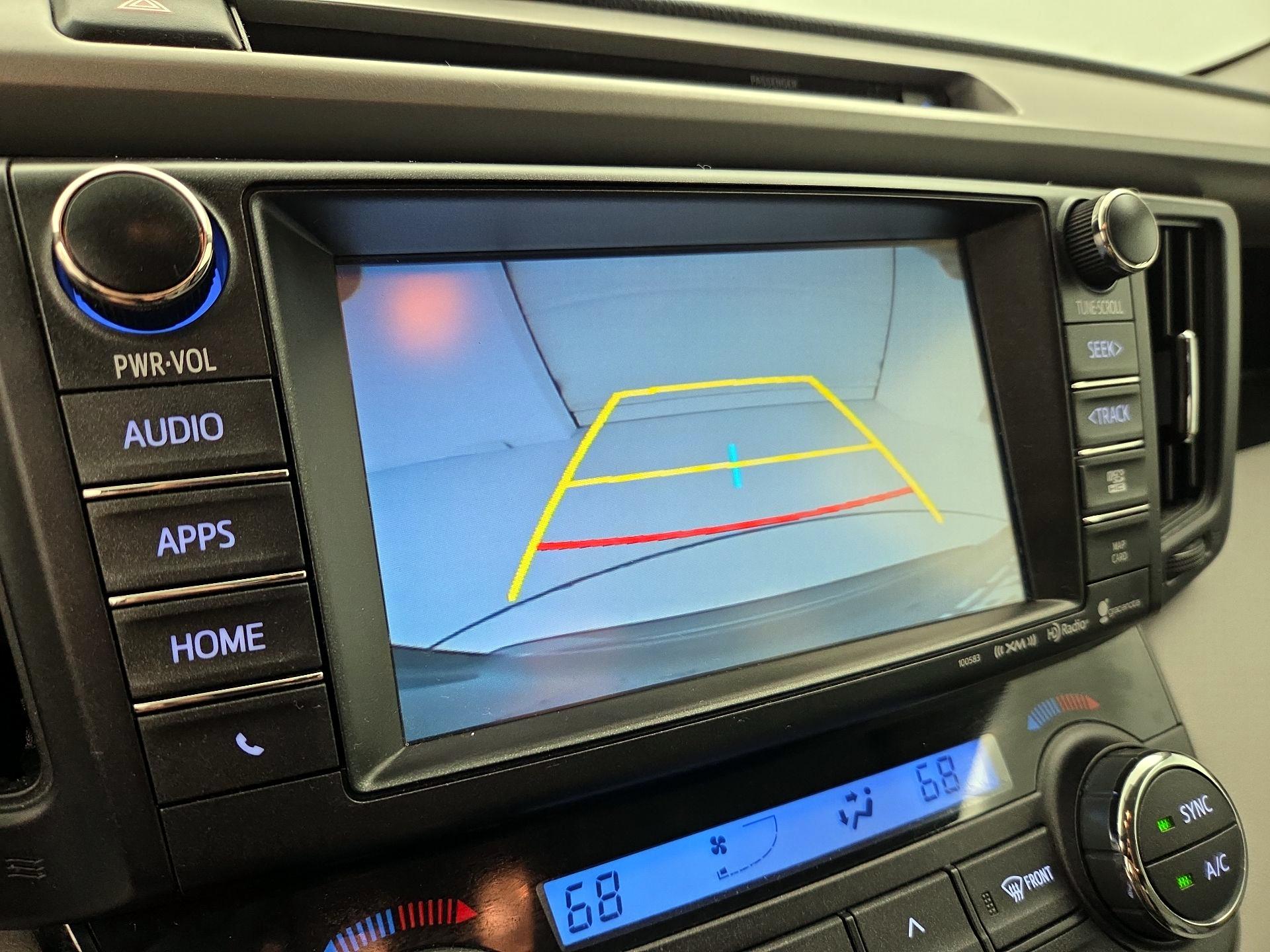 Thumbnail: 2016 Toyota RAV4 - 15