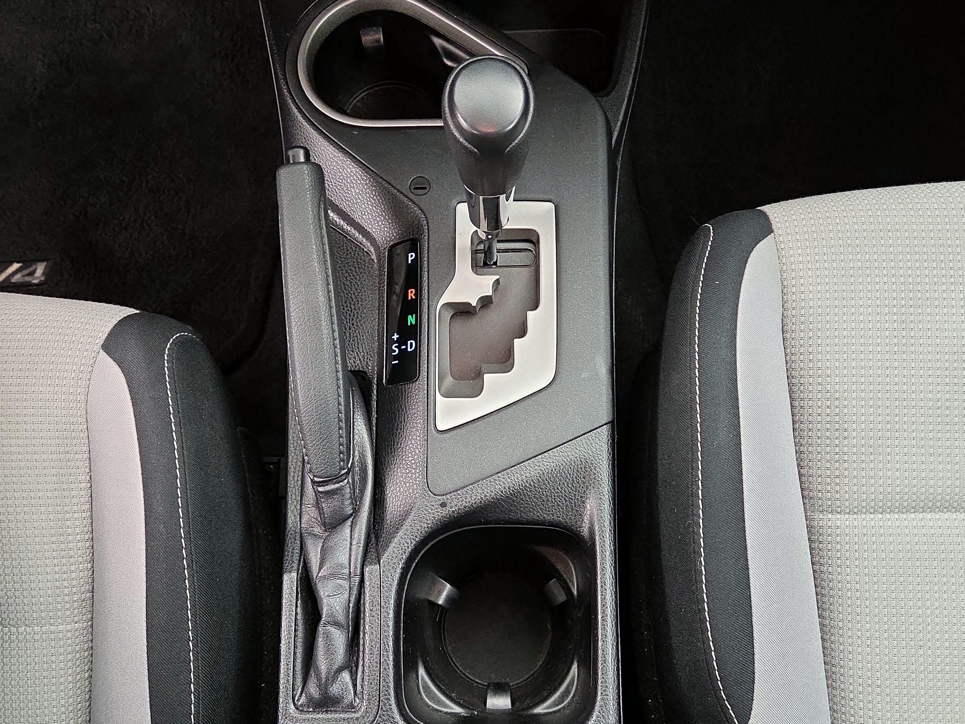 Thumbnail: 2016 Toyota RAV4 - 18