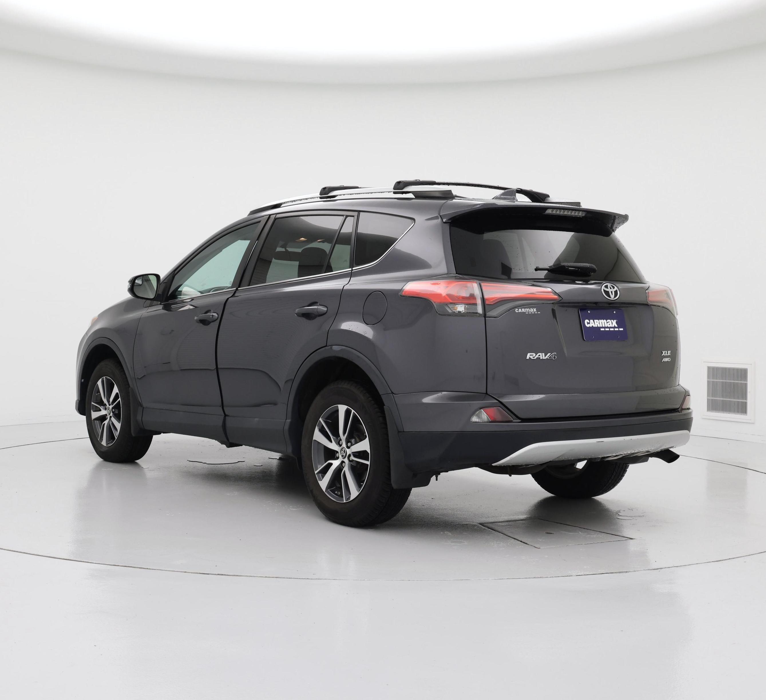 Thumbnail: 2016 Toyota RAV4 - 2