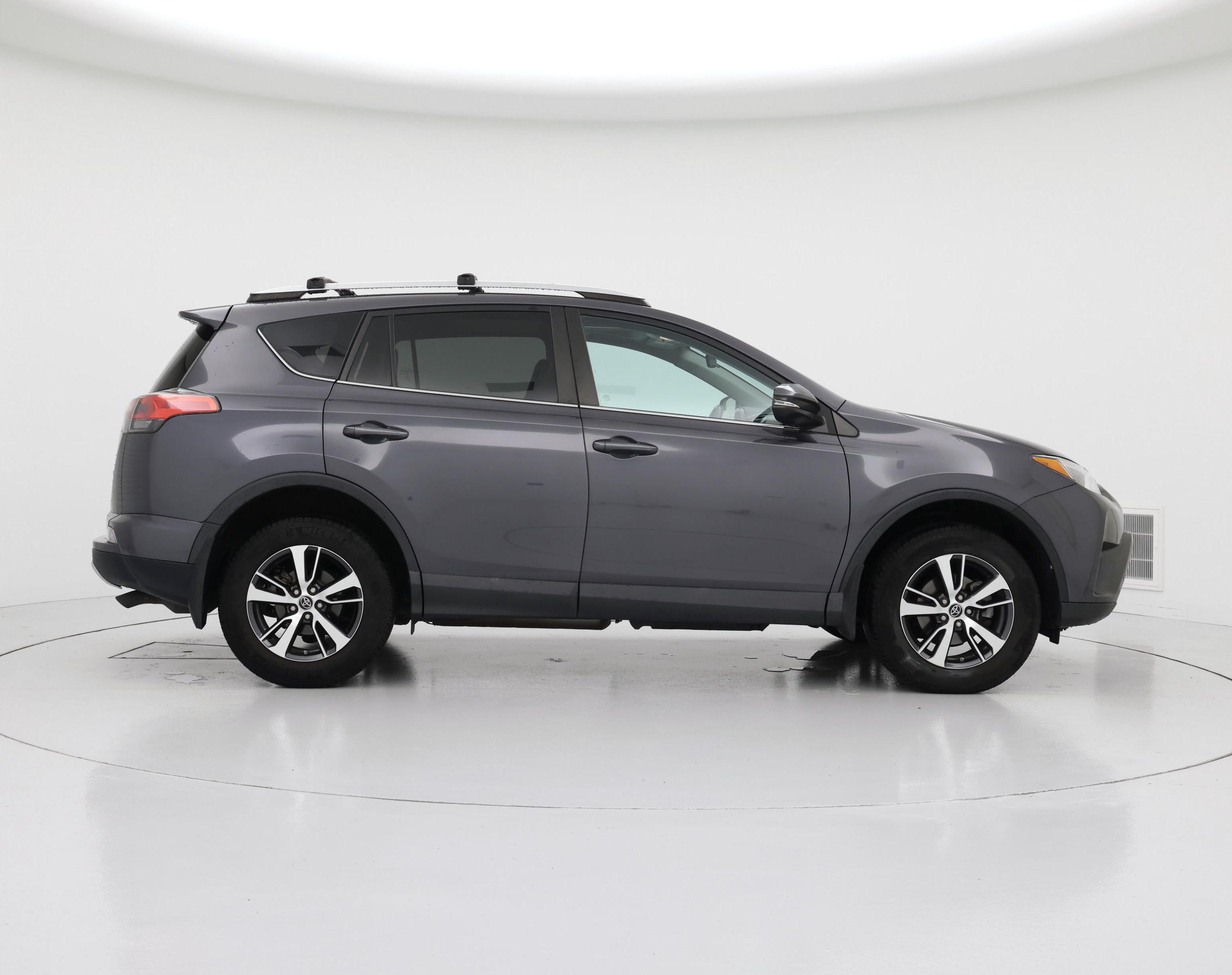 Thumbnail: 2016 Toyota RAV4 - 7