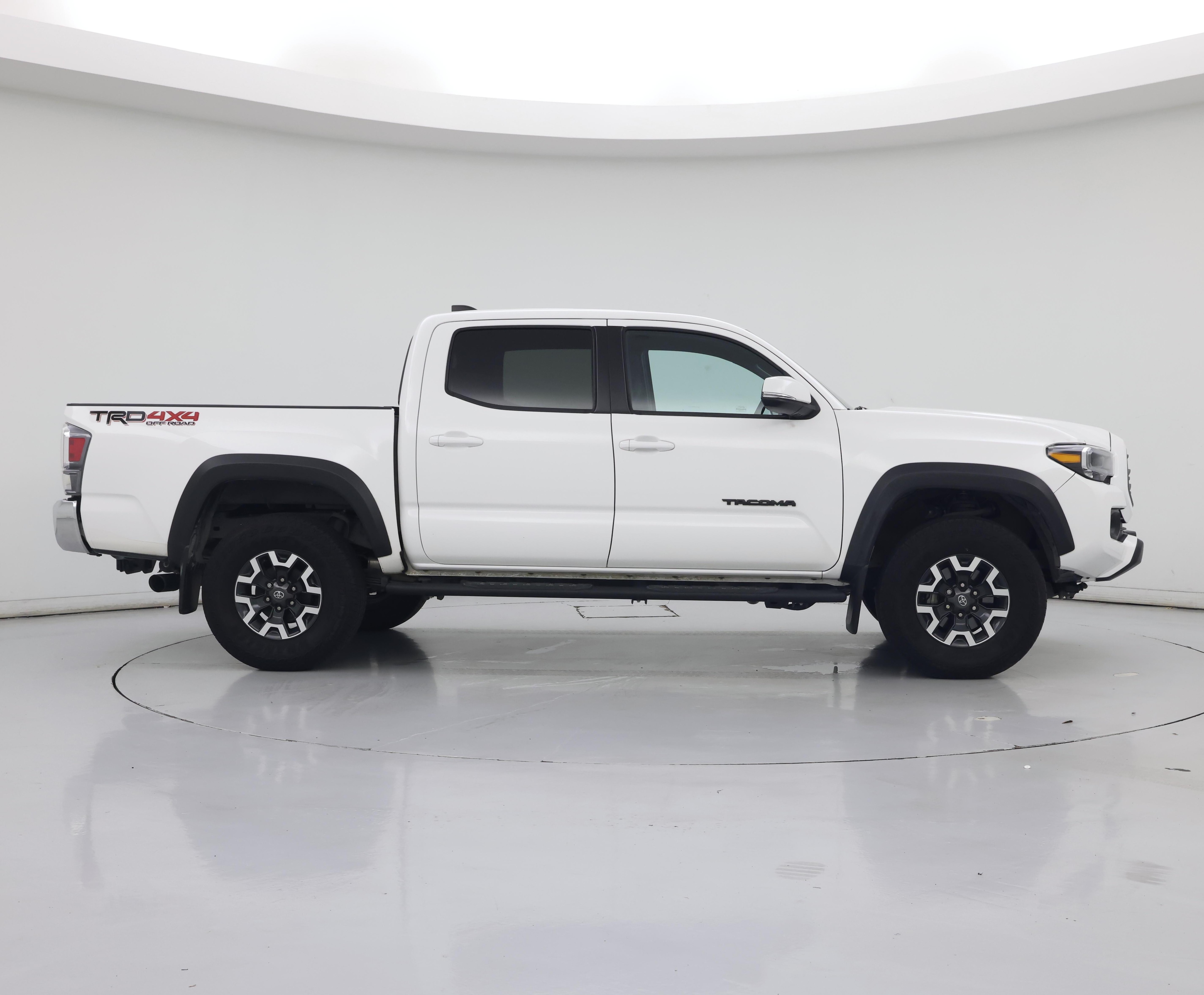 Thumbnail: 2022 Toyota Tacoma - 7