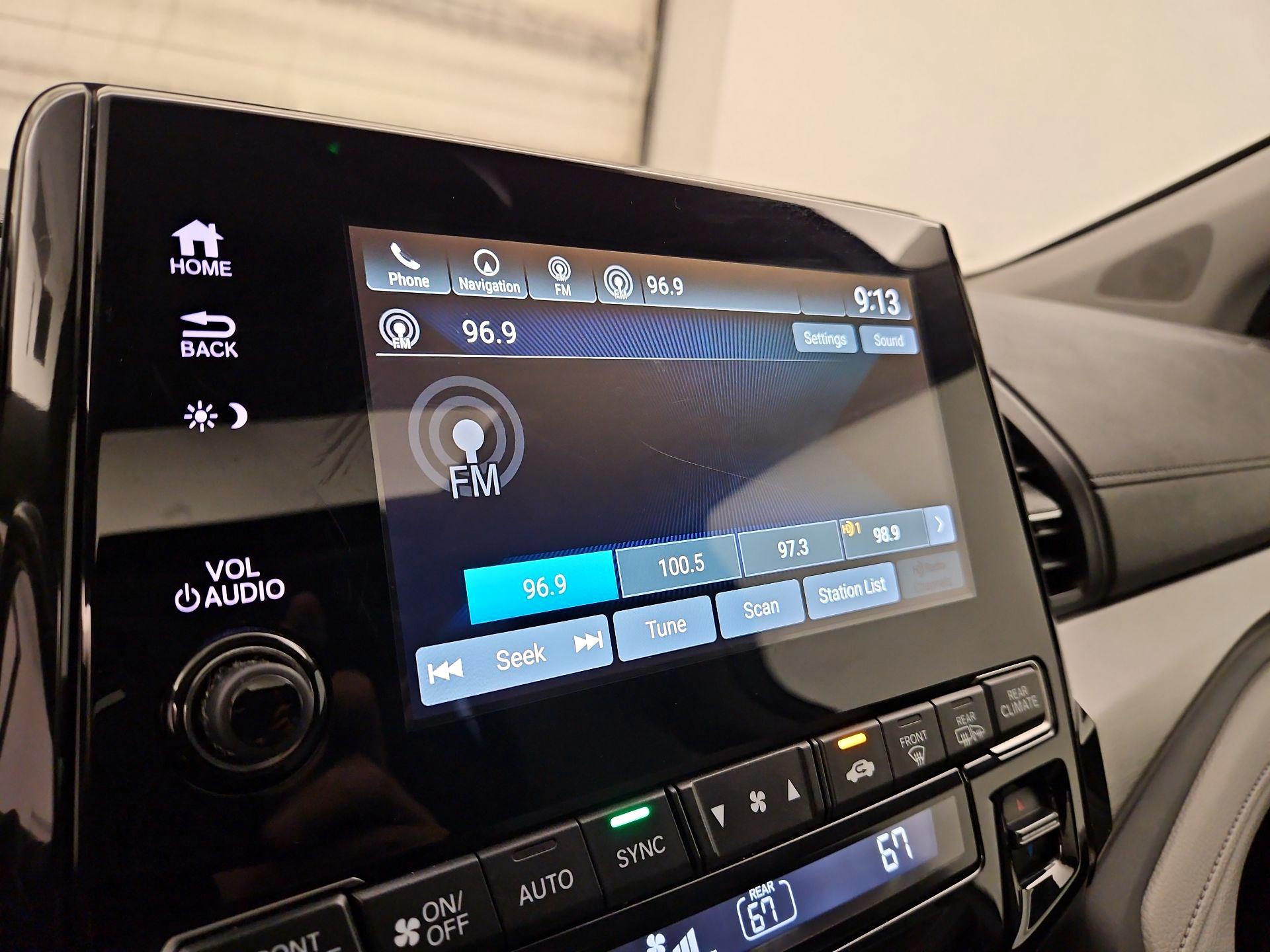 Thumbnail: 2019 Honda Odyssey - 16