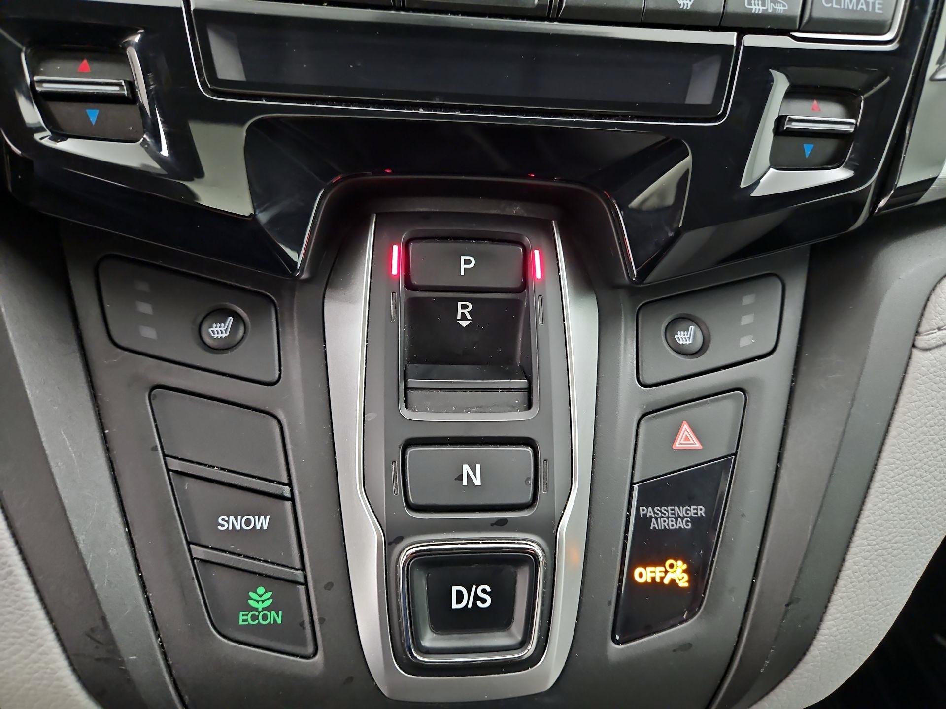 Thumbnail: 2019 Honda Odyssey - 18