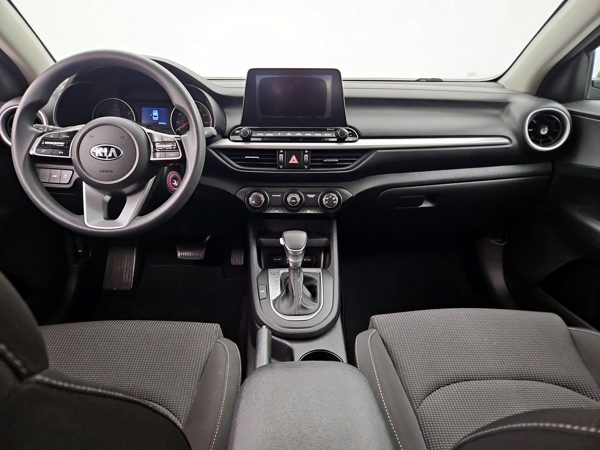 Thumbnail: 2020 Kia Forte - 9