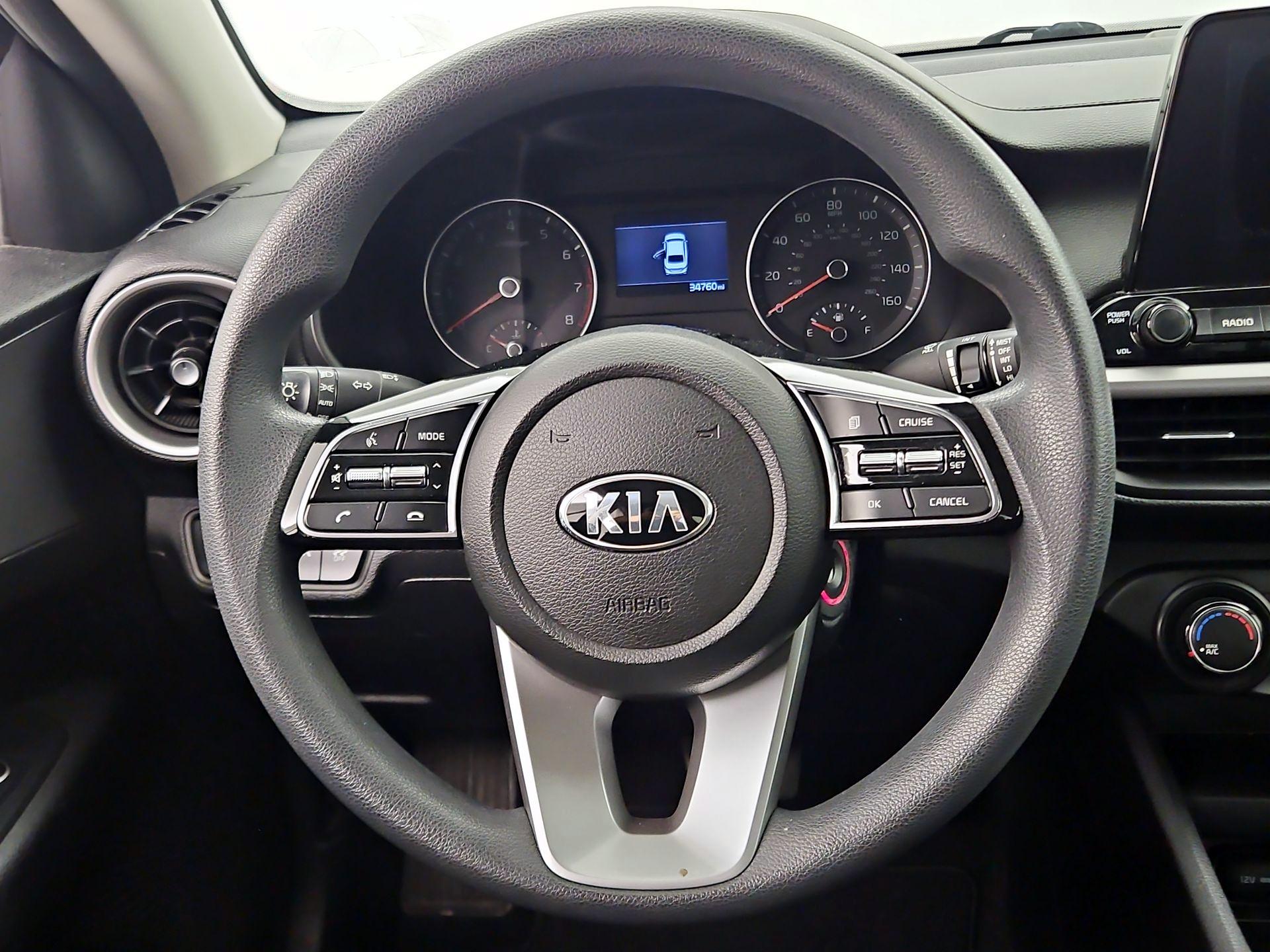 Thumbnail: 2020 Kia Forte - 10