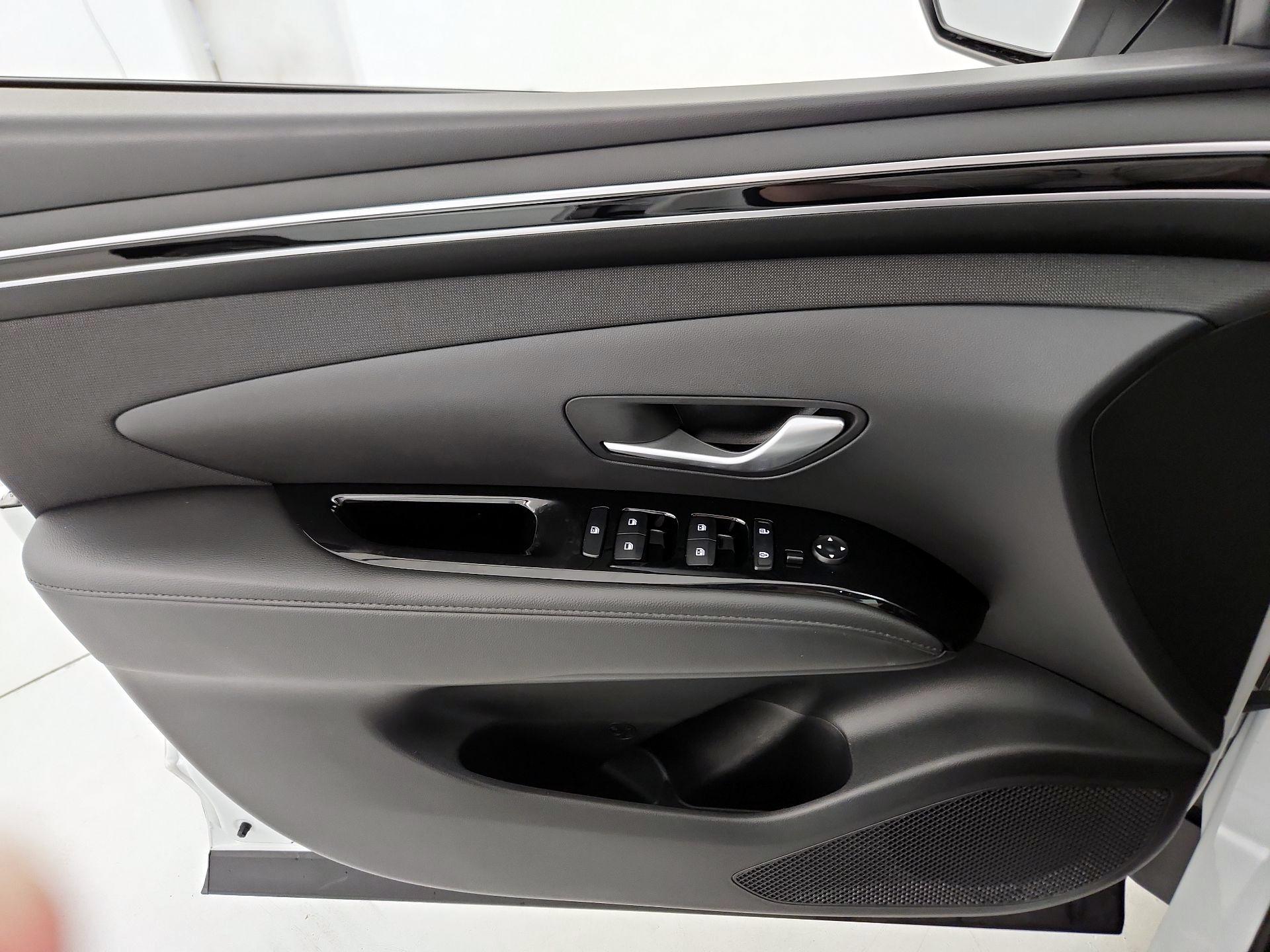Thumbnail: 2022 Hyundai Tucson - 12