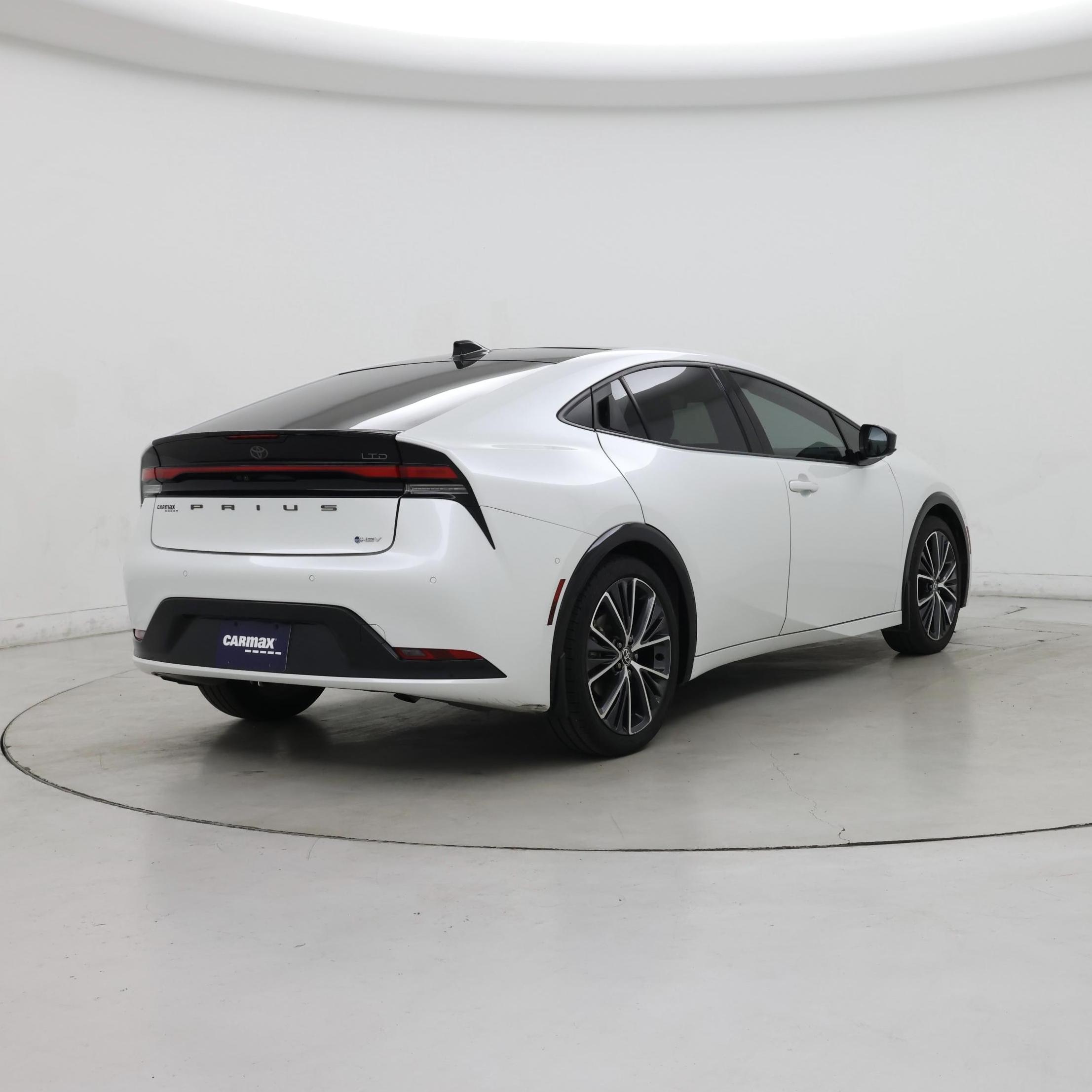 Thumbnail: 2023 Toyota Prius - 8