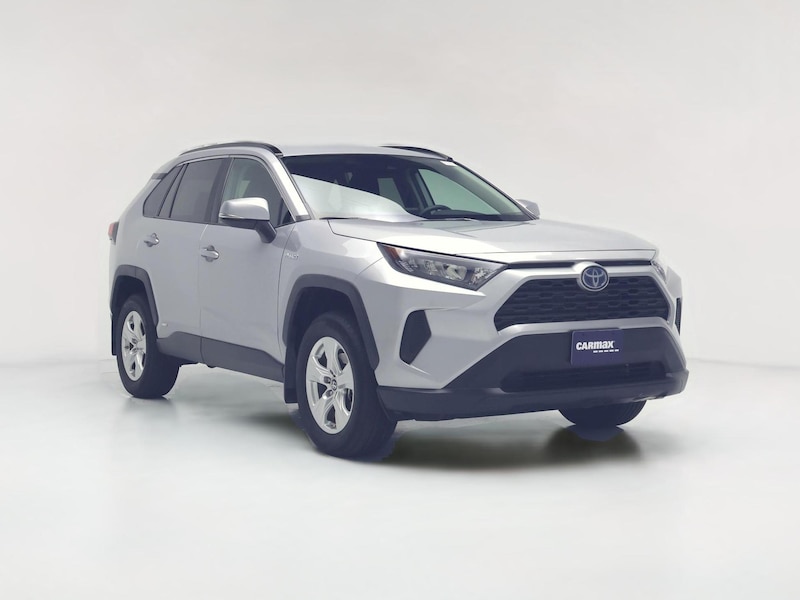2020 Toyota RAV4 LE