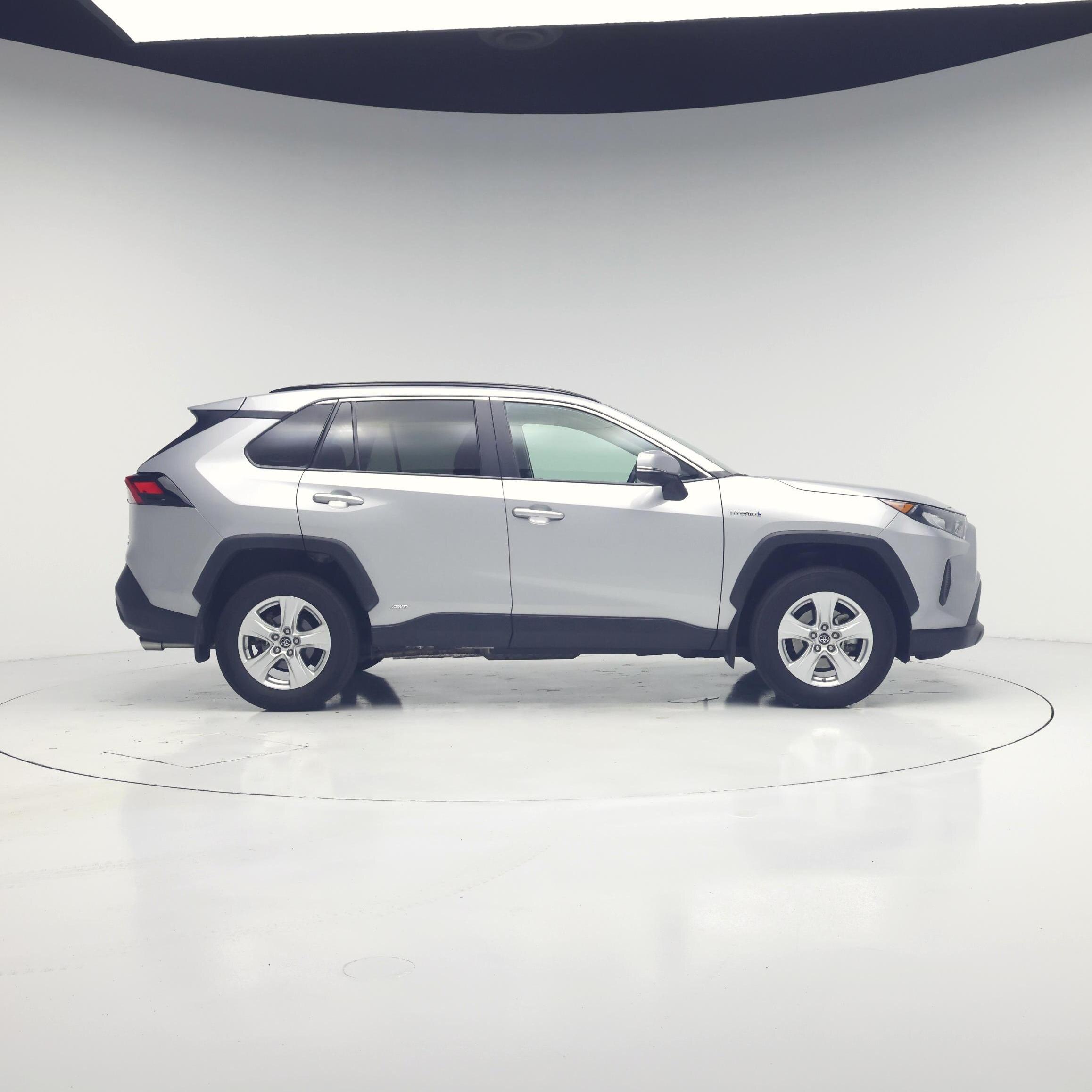 Thumbnail: 2020 Toyota RAV4 - 7