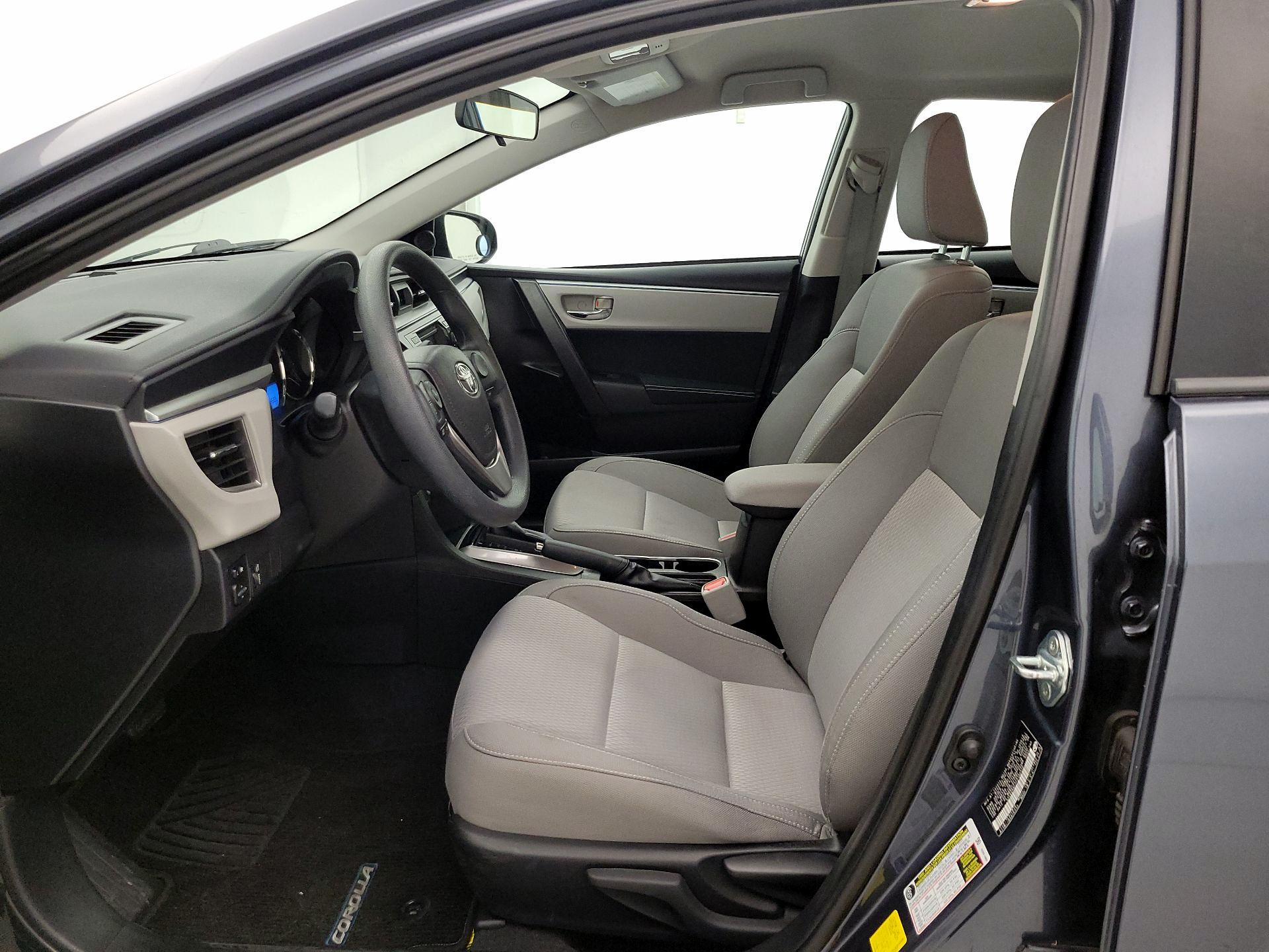 Thumbnail: 2015 Toyota Corolla - 11