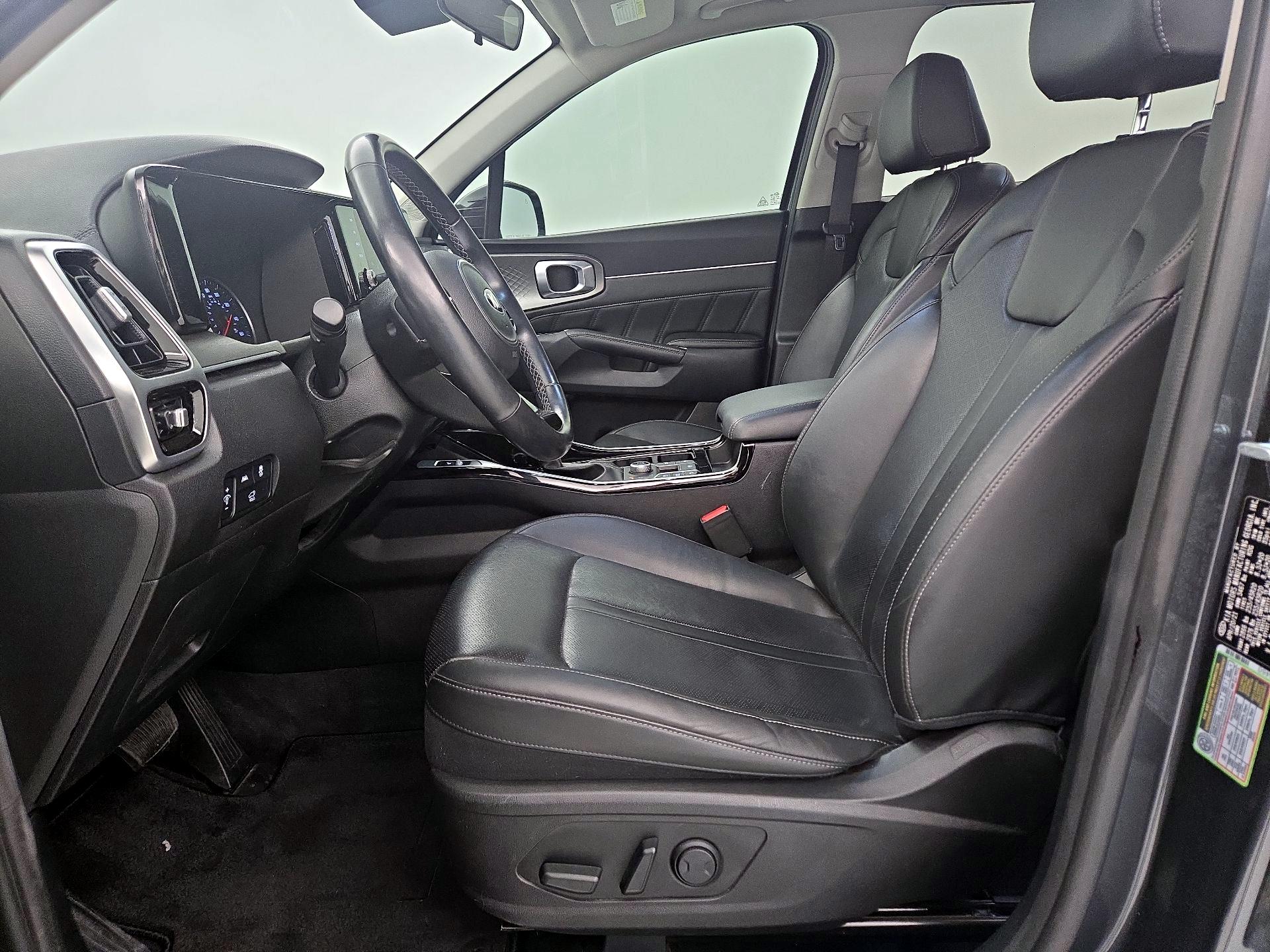 Thumbnail: 2021 Kia Sorento - 11