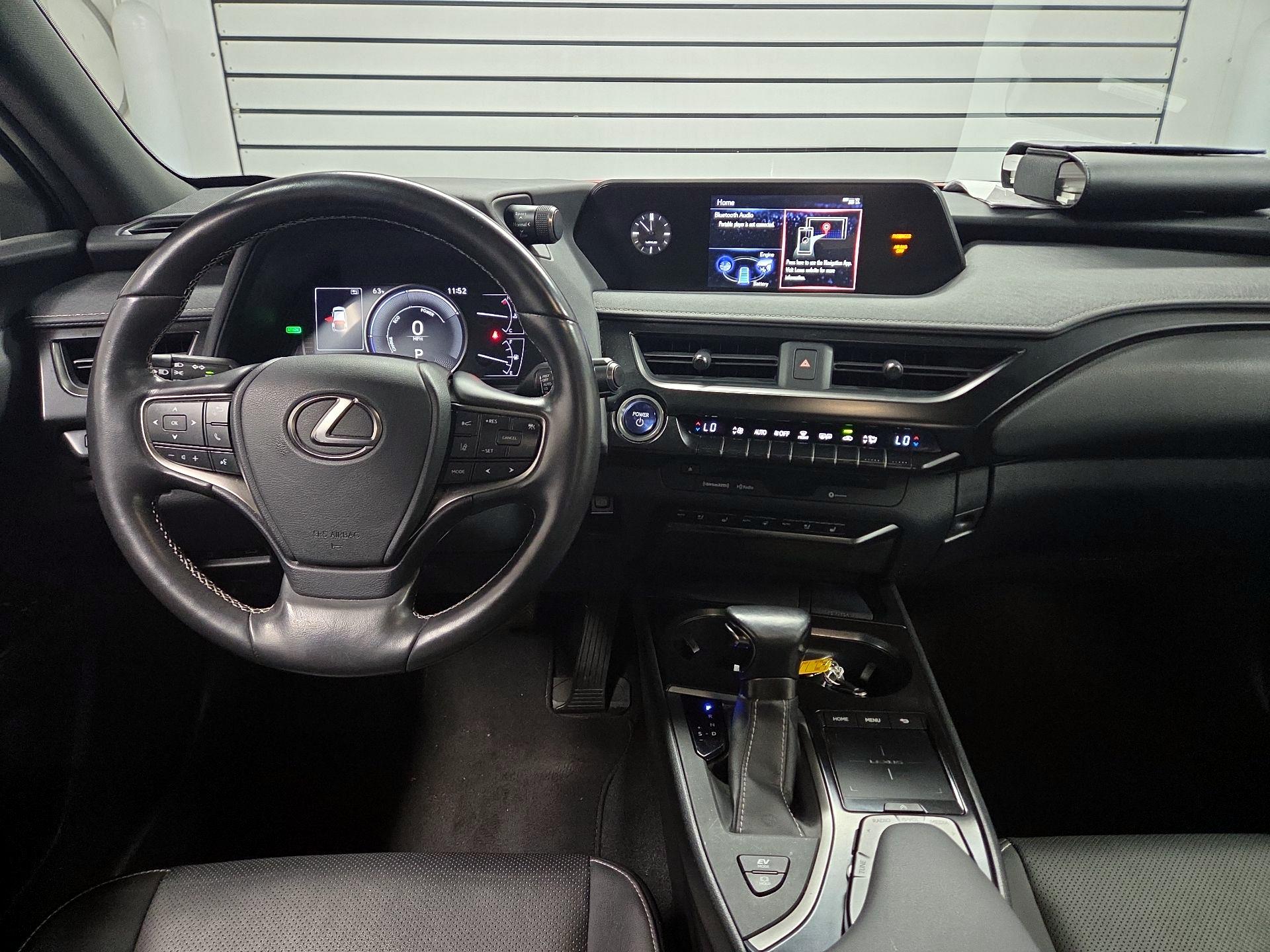 Thumbnail: 2019 Lexus UX - 9