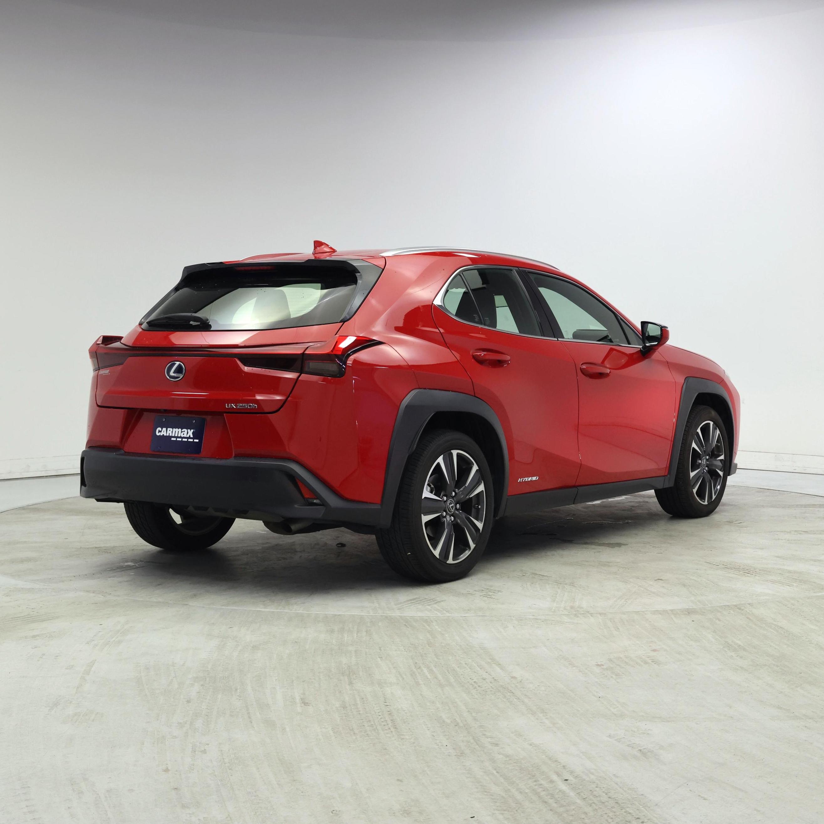 Thumbnail: 2019 Lexus UX - 8