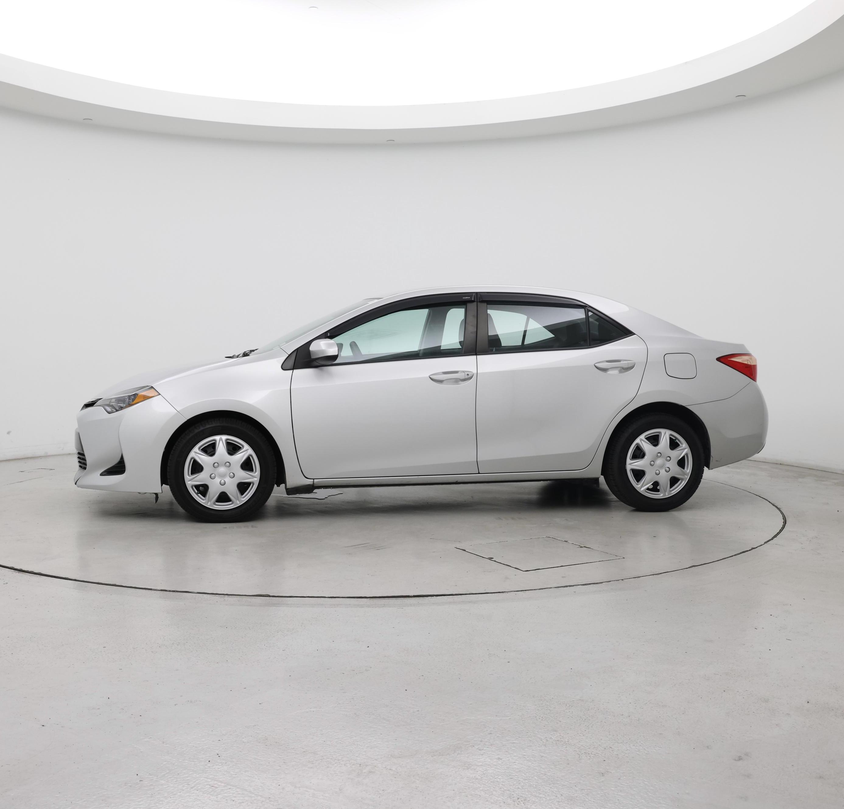 Thumbnail: 2019 Toyota Corolla - 3