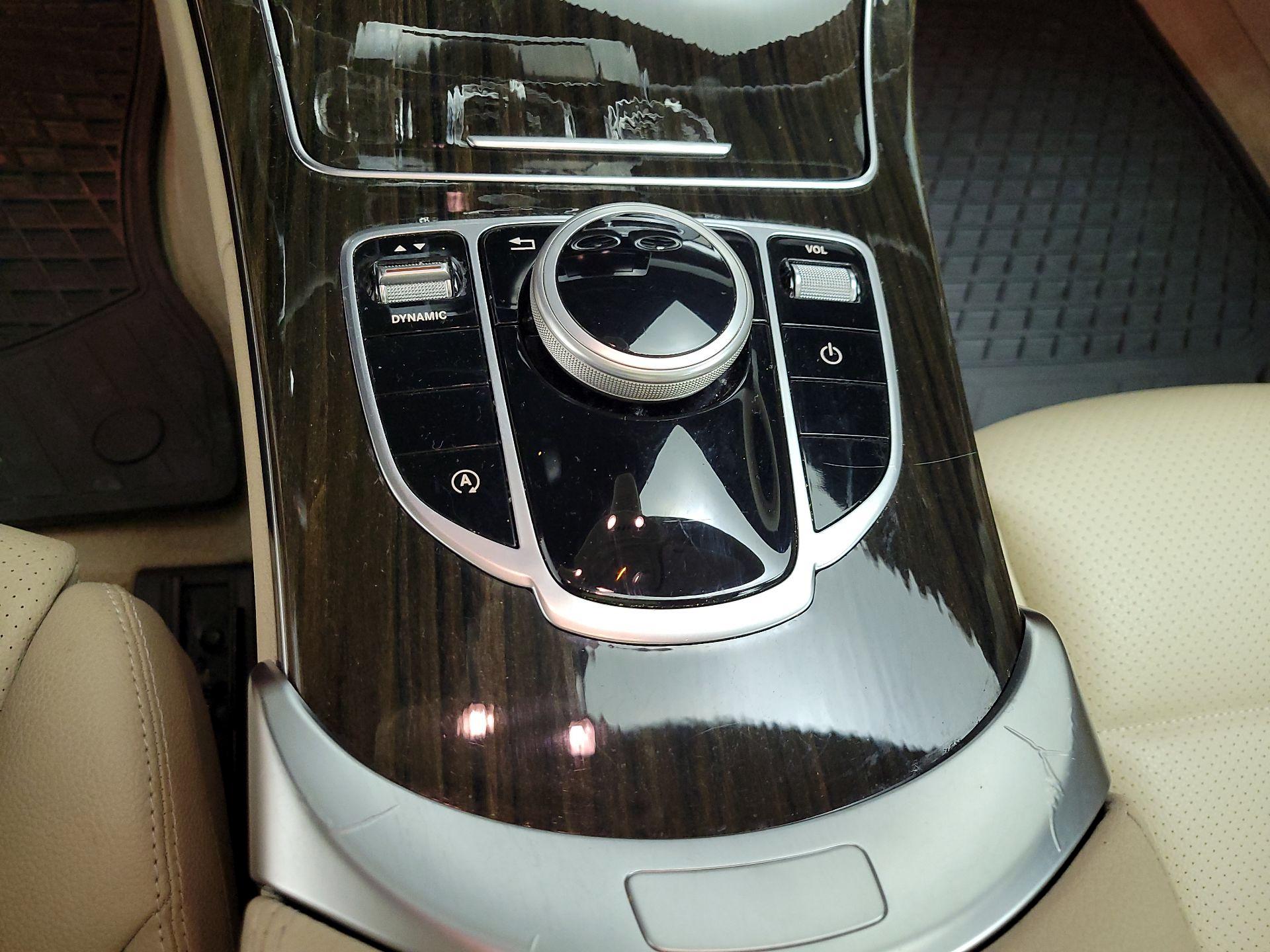 Thumbnail: 2017 Mercedes-Benz C-Class - 19