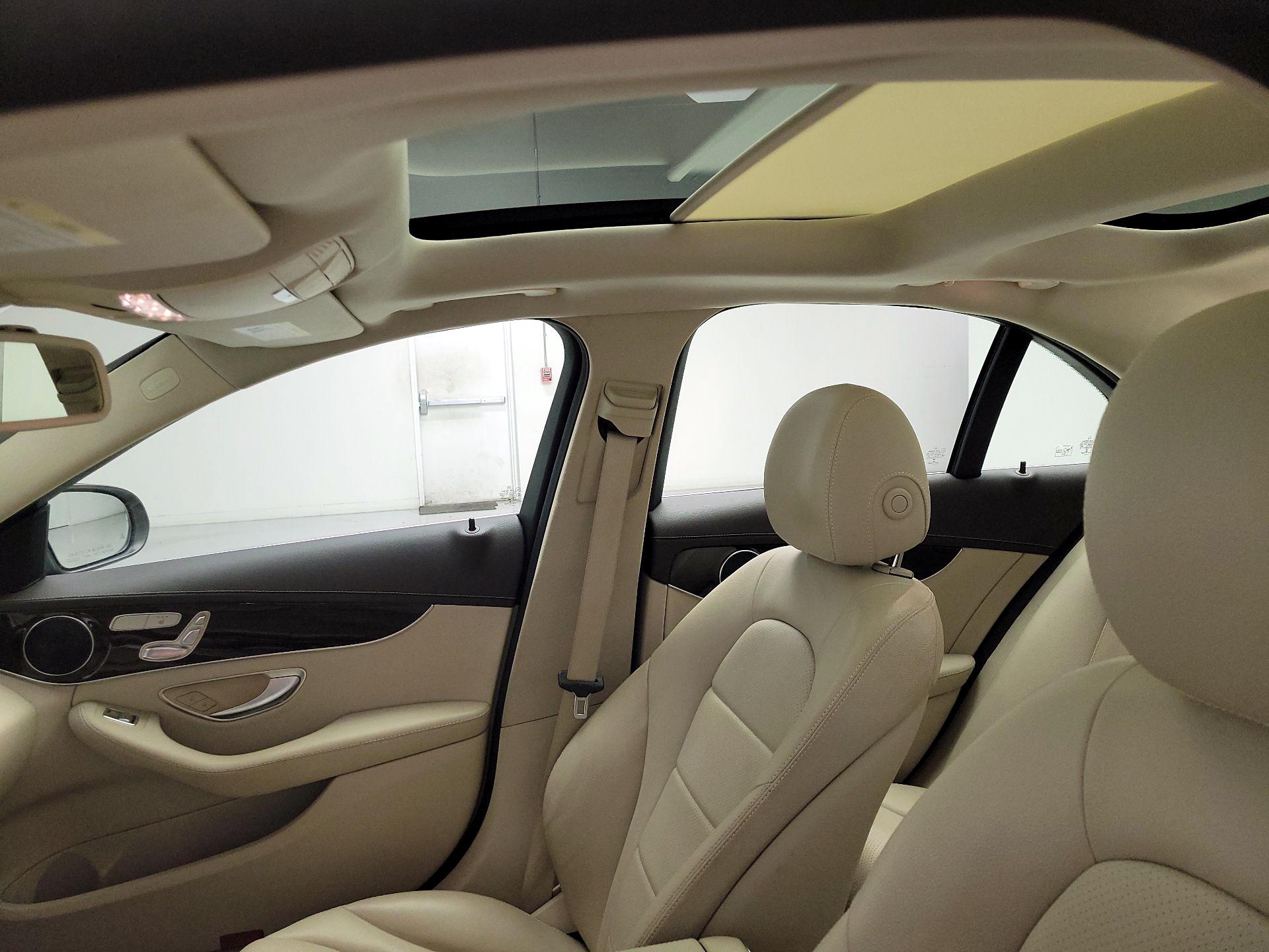 Thumbnail: 2017 Mercedes-Benz C-Class - 20