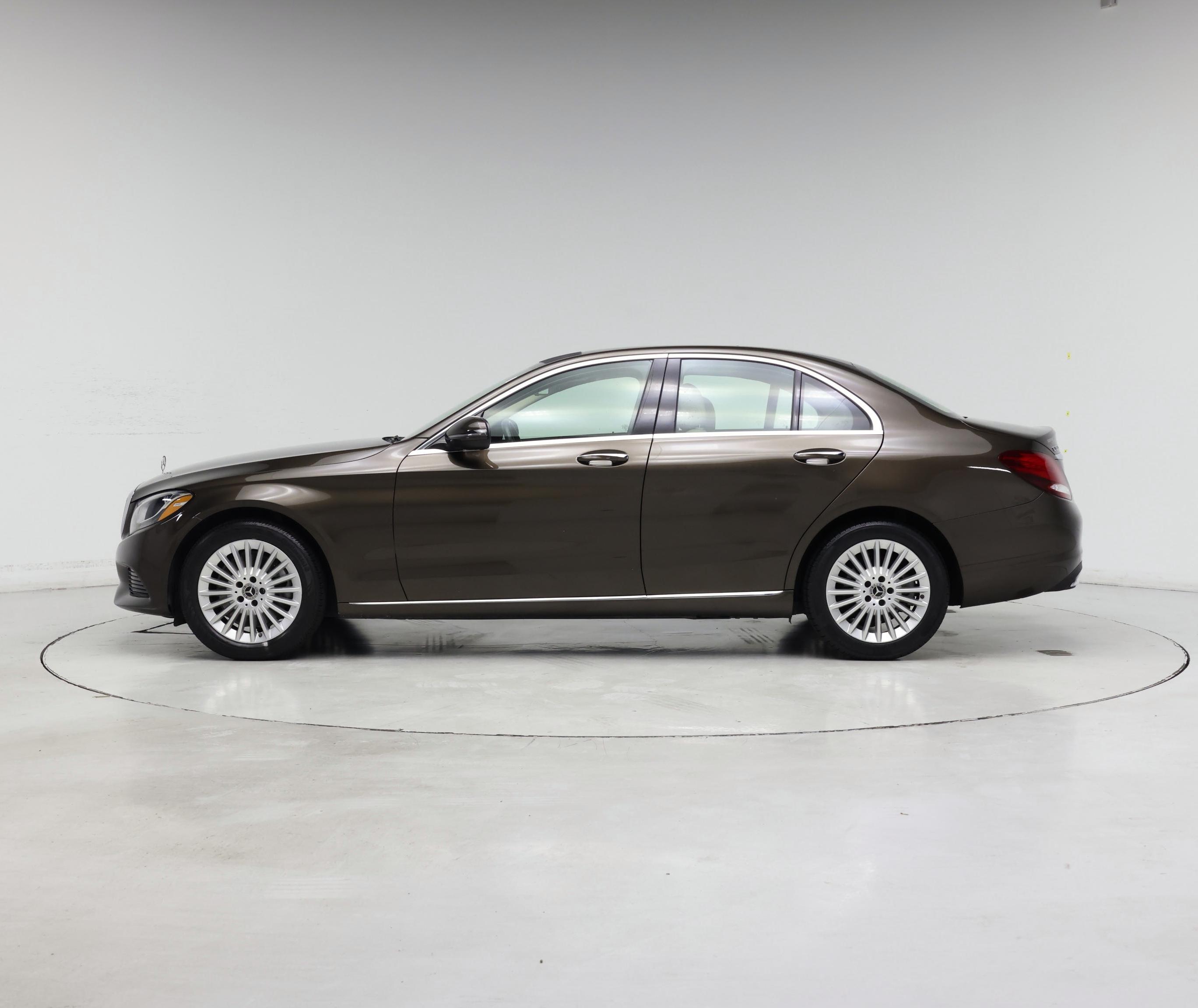 Thumbnail: 2017 Mercedes-Benz C-Class - 3