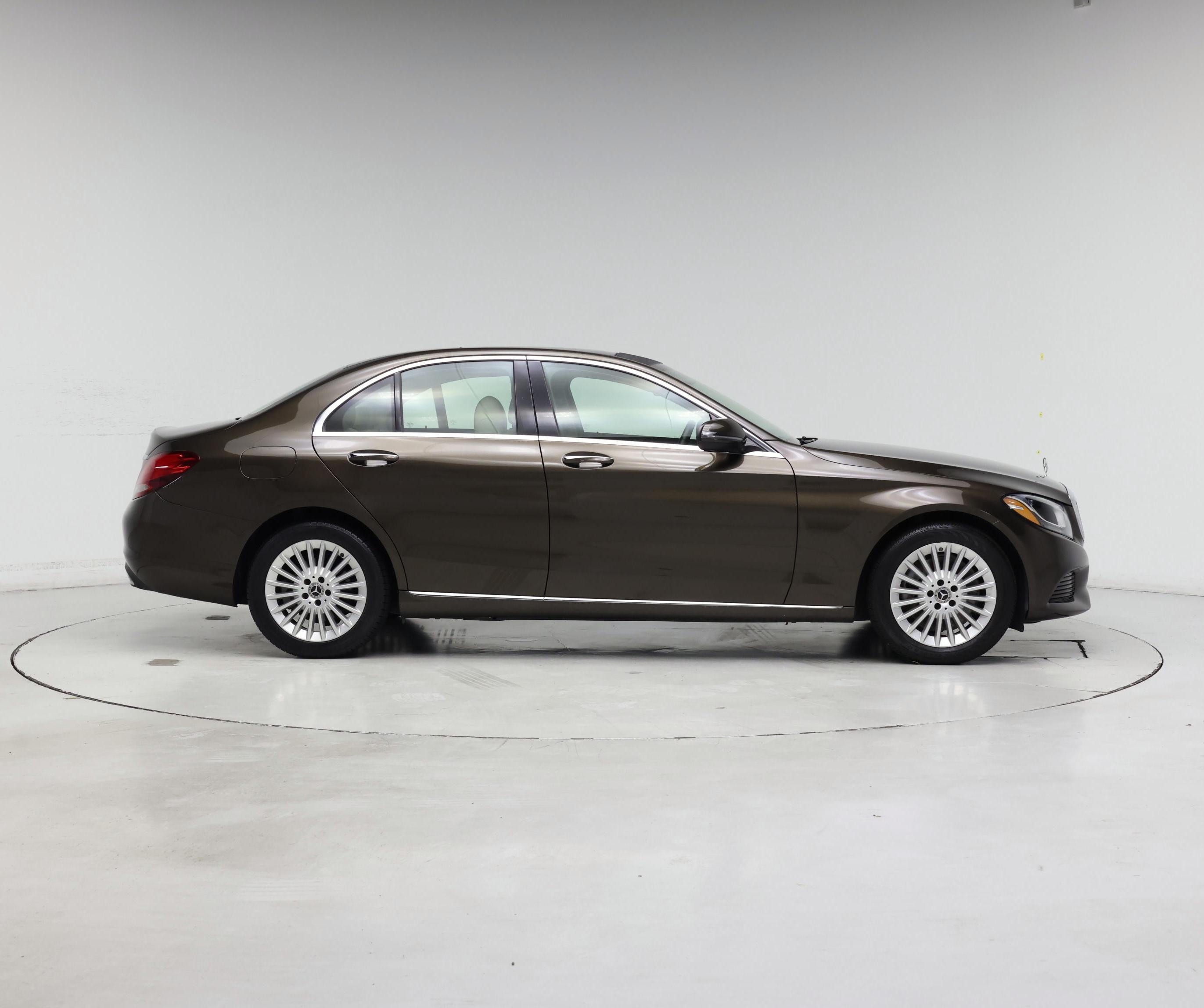 Thumbnail: 2017 Mercedes-Benz C-Class - 7