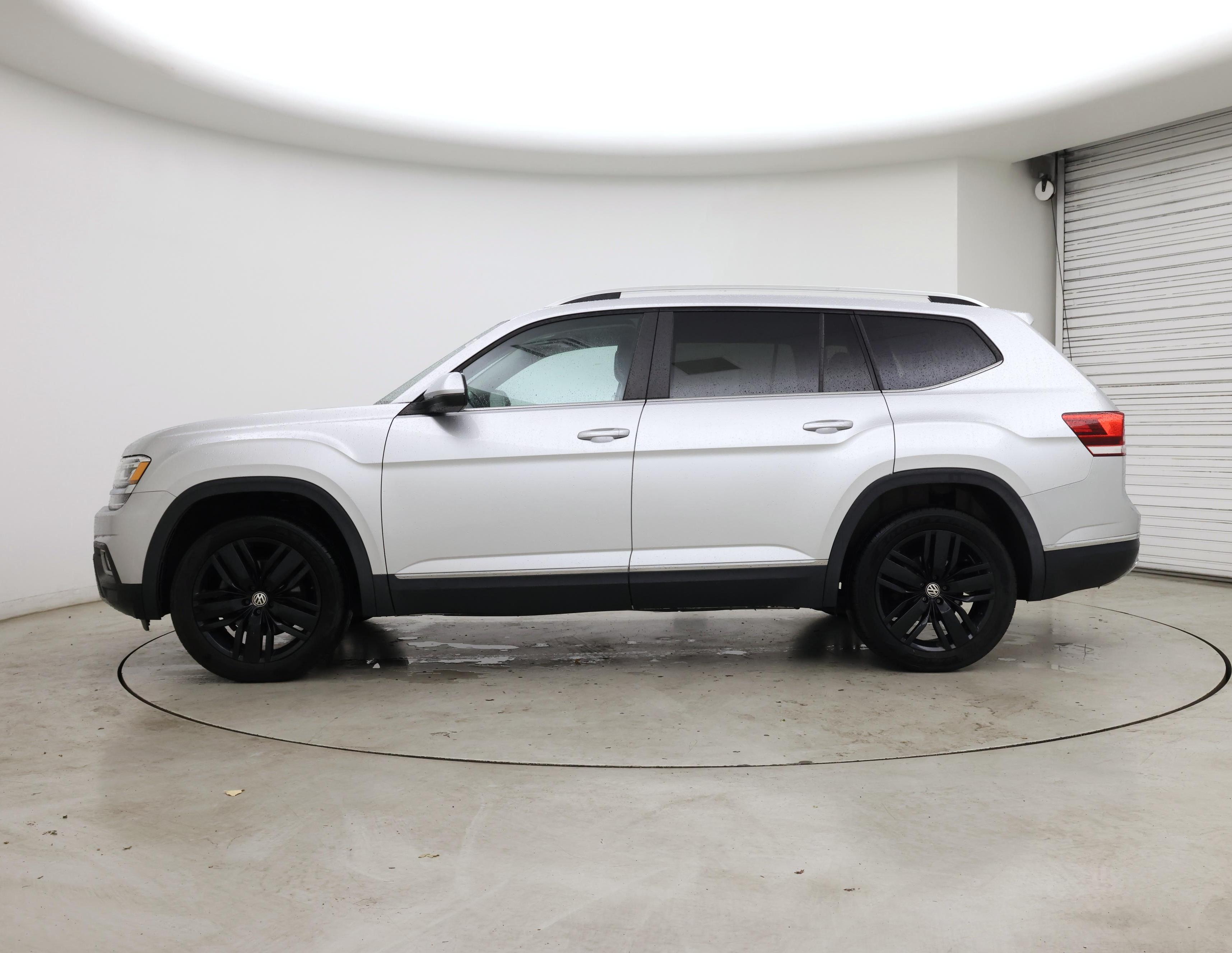 Thumbnail: 2018 Volkswagen Atlas - 3