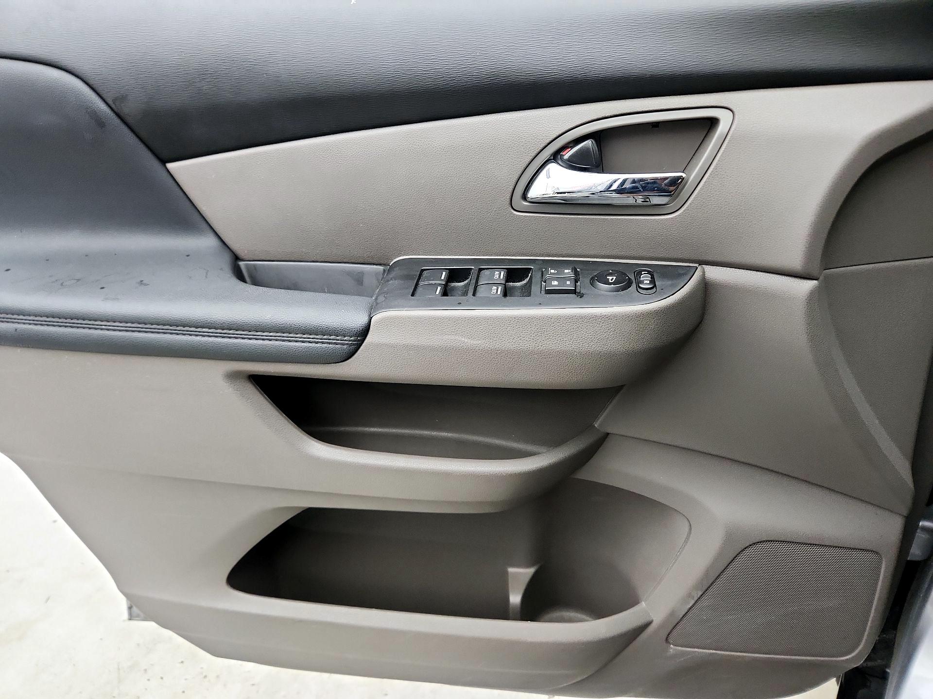 Thumbnail: 2017 Honda Odyssey - 12
