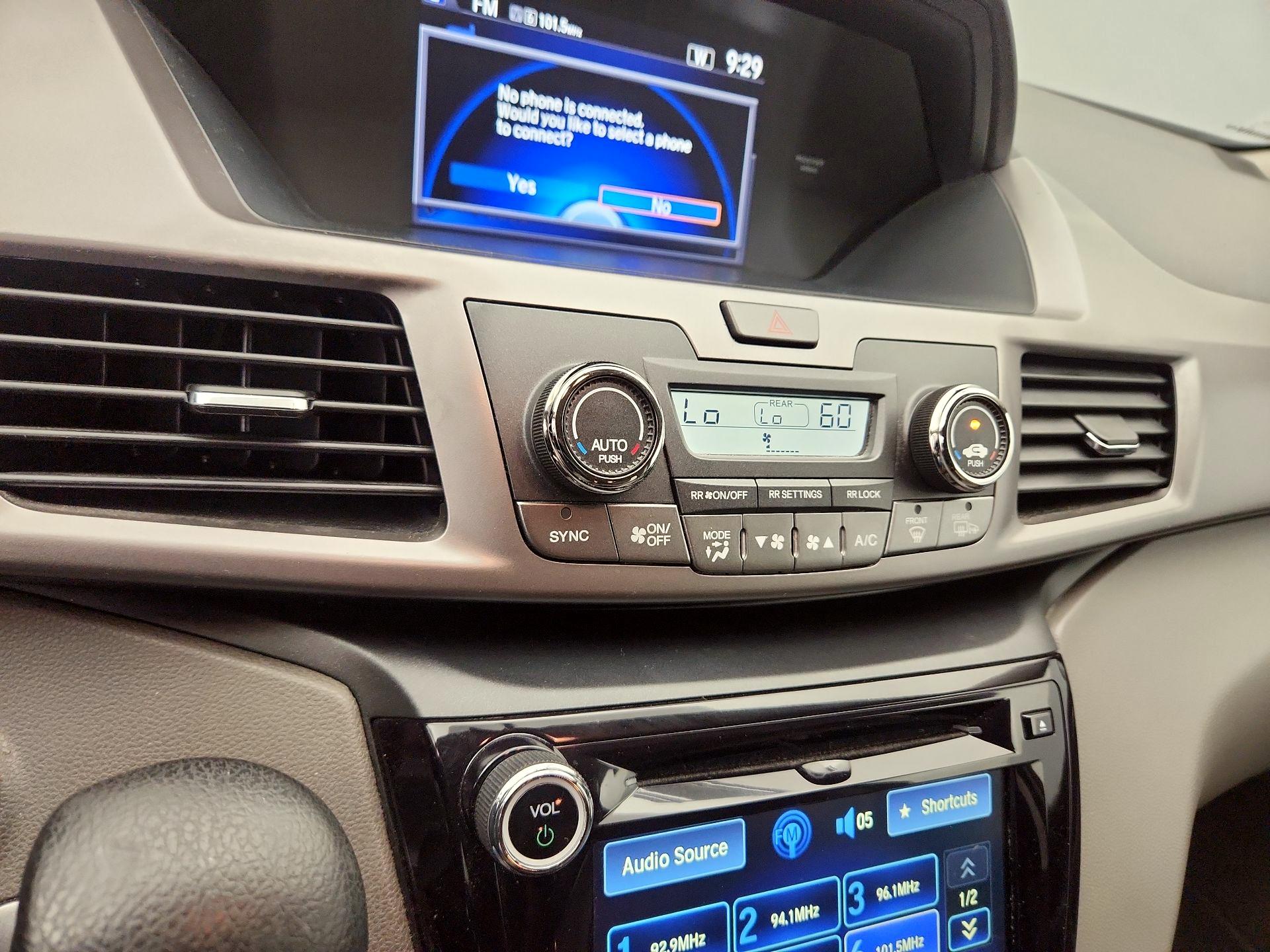 Thumbnail: 2017 Honda Odyssey - 15